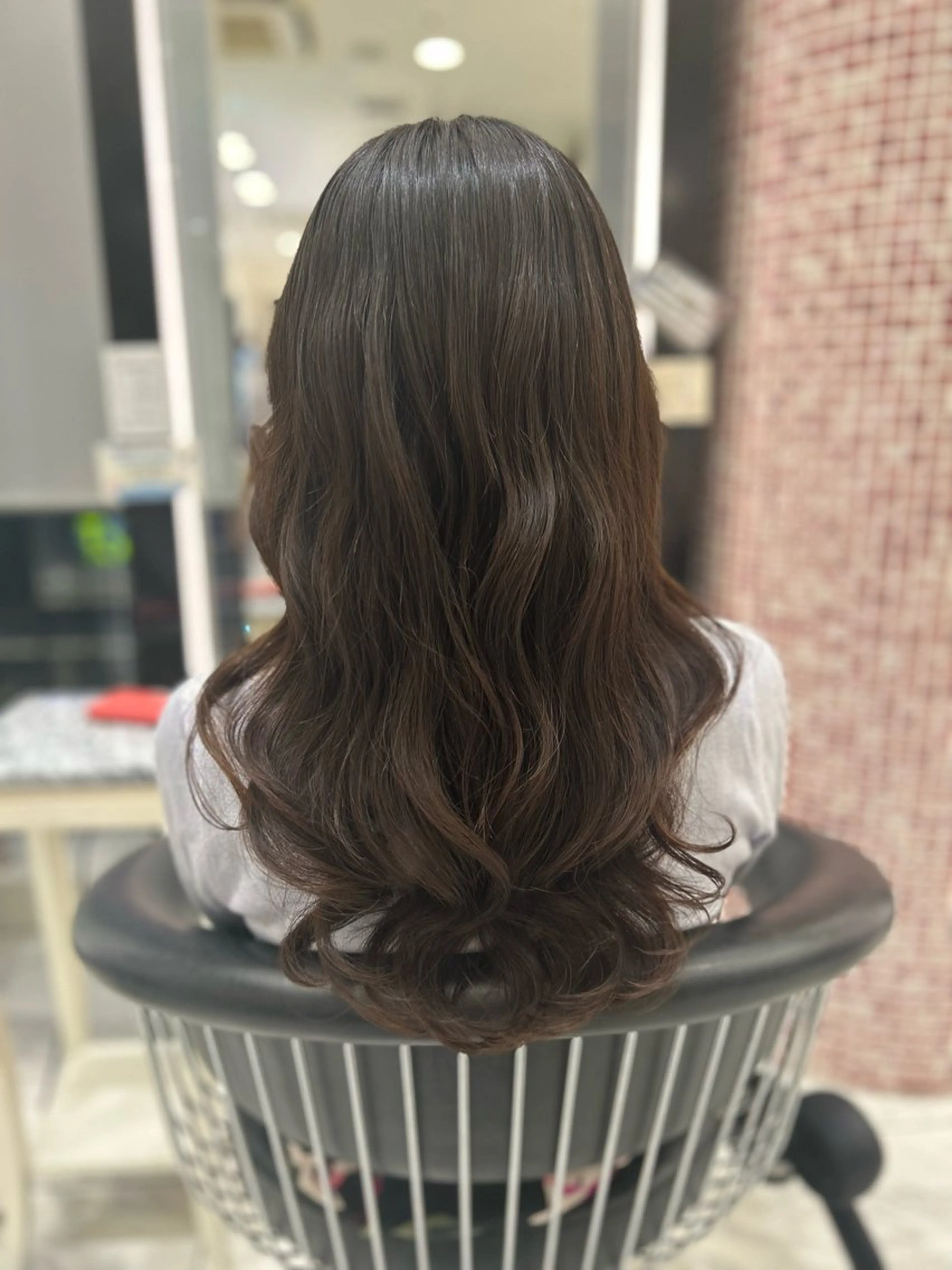 セミロング パーマ カット パーマ コテ巻き風パーマ✨ 韓国ヘア🤎近下菜央のヘアスタイル