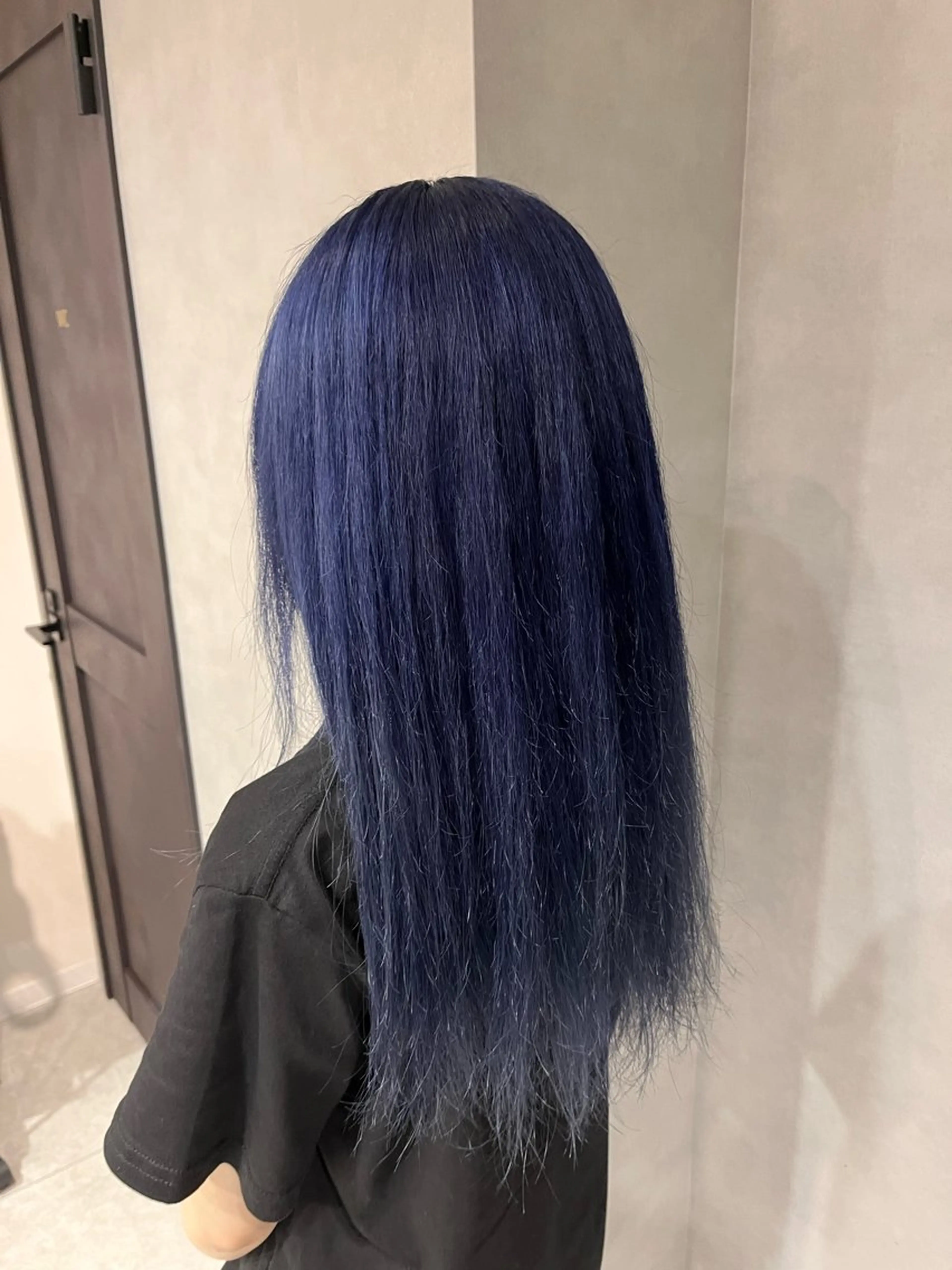 カラー ブリーチ ブルーカラー NYLON.所属・ブリーチ/縮毛矯正 ❤️‍🔥シンノスケのヘアスタイル