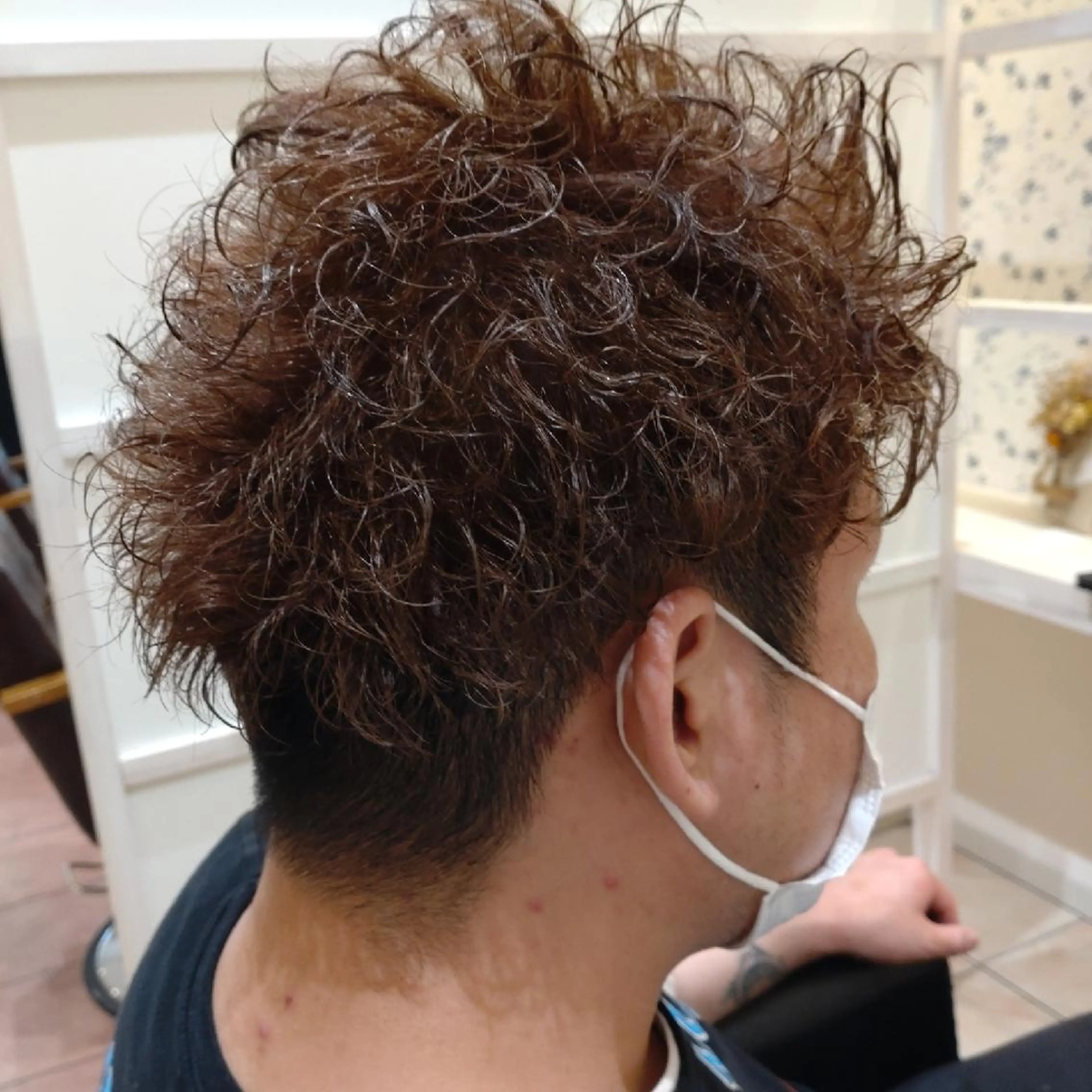 ショート メンズ カラー パーマ 大槻 百合子のヘアスタイル