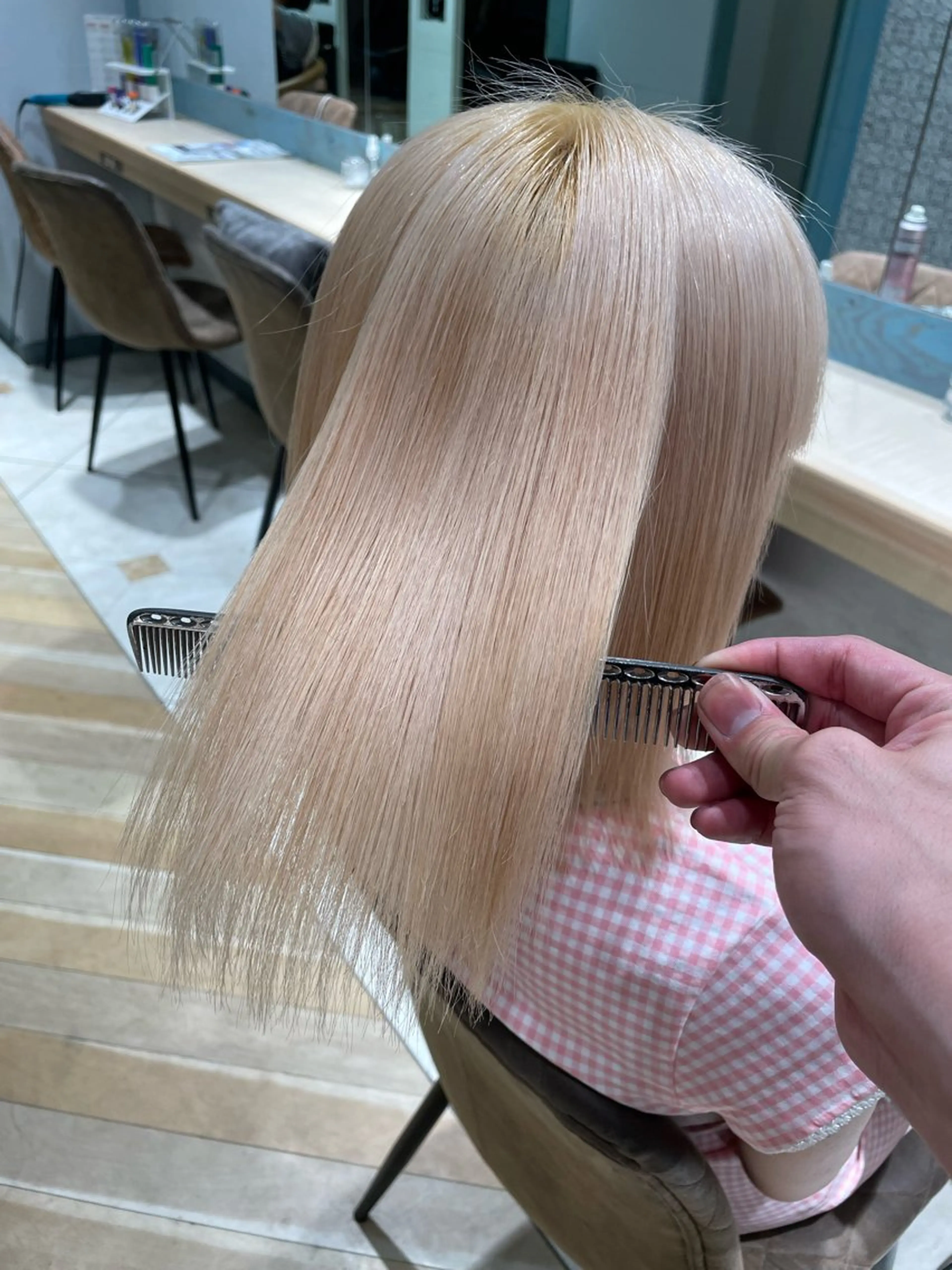 ミディアム 🥇KEN /レイヤー/艶カラーのヘアスタイル