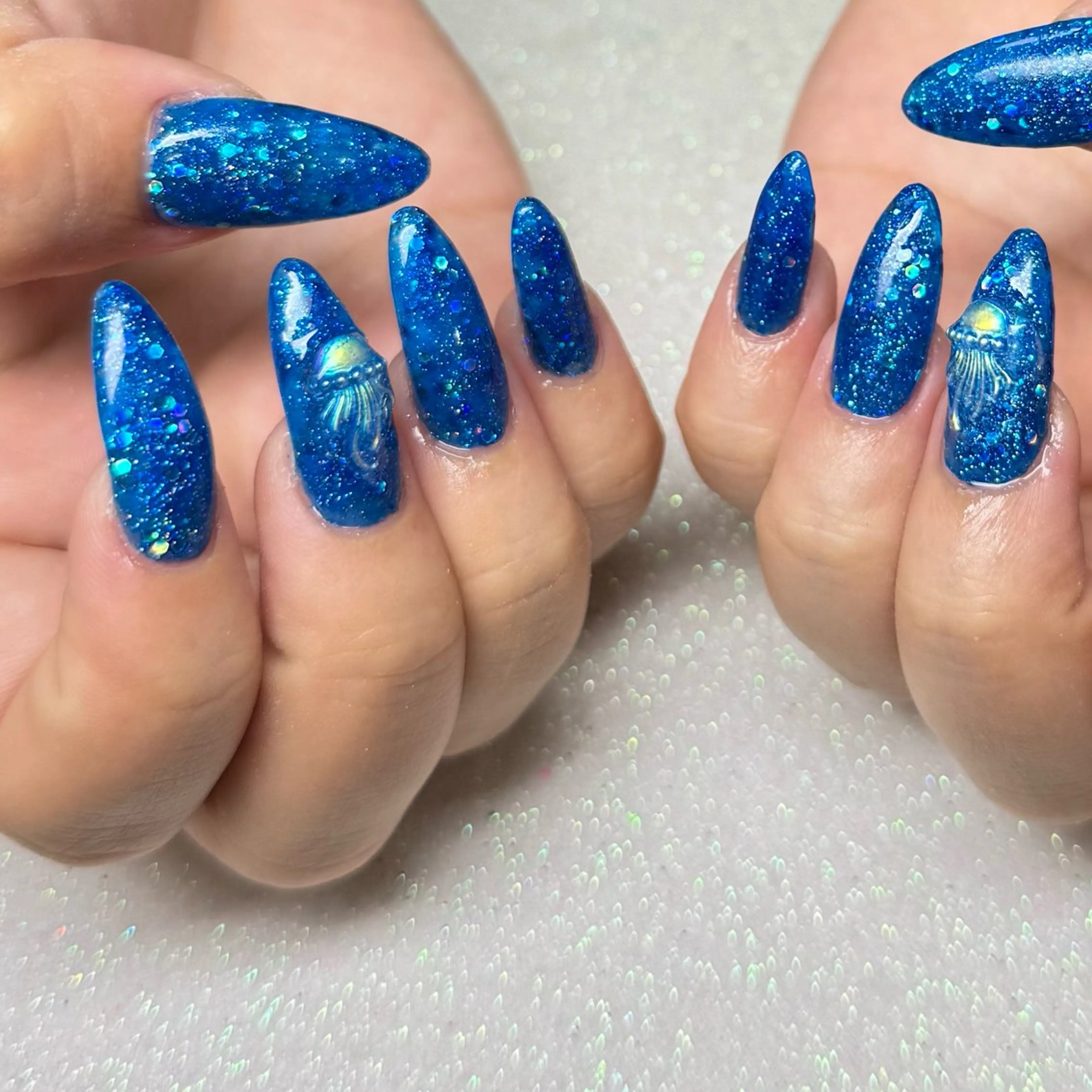 ネイル ハンドネイル VIERU 🌈🎀💖のネイルデザイン