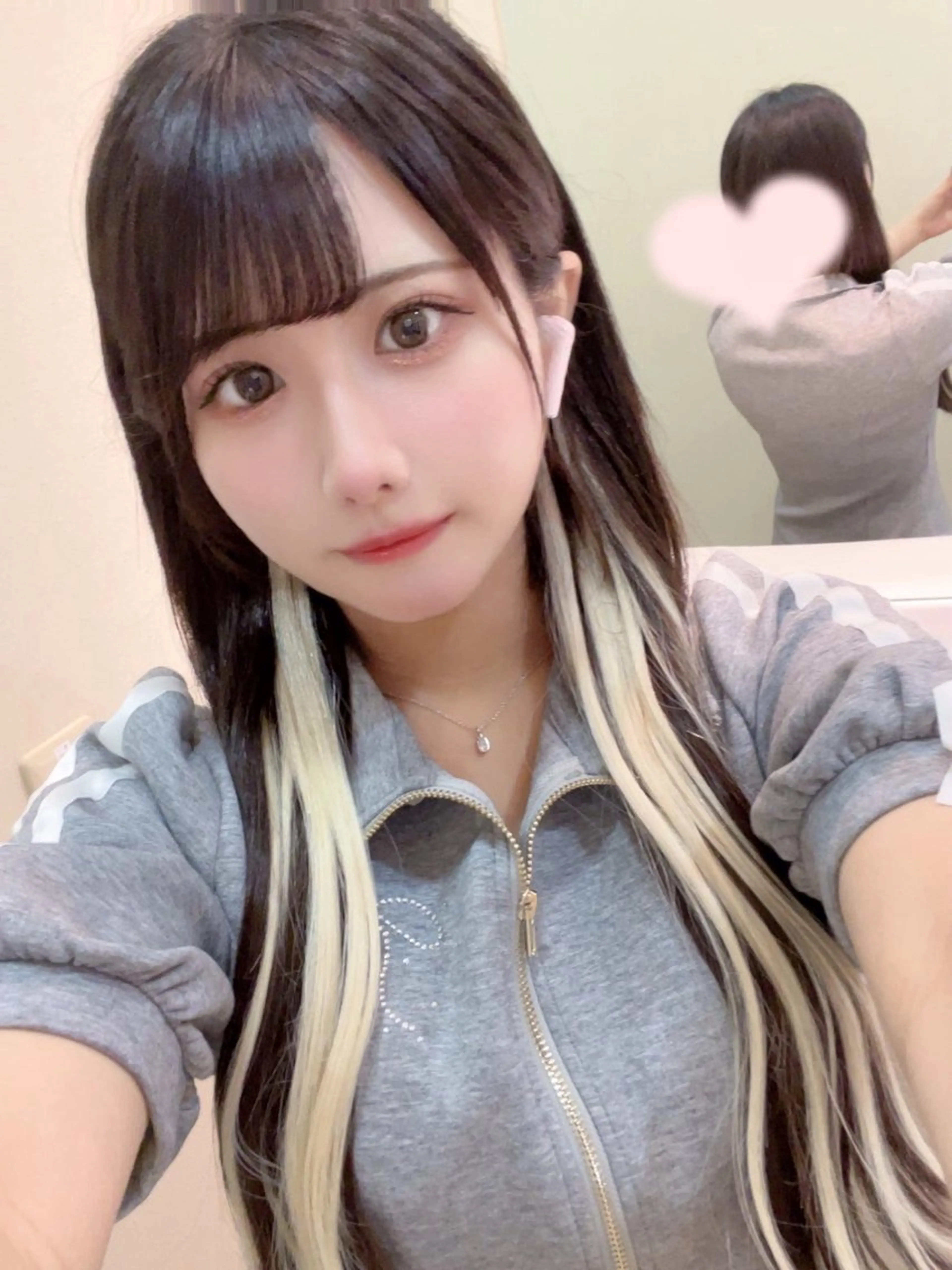 ロング カット エクステ ハイトーンエクステ 🎩カズキ🎩のヘアスタイル