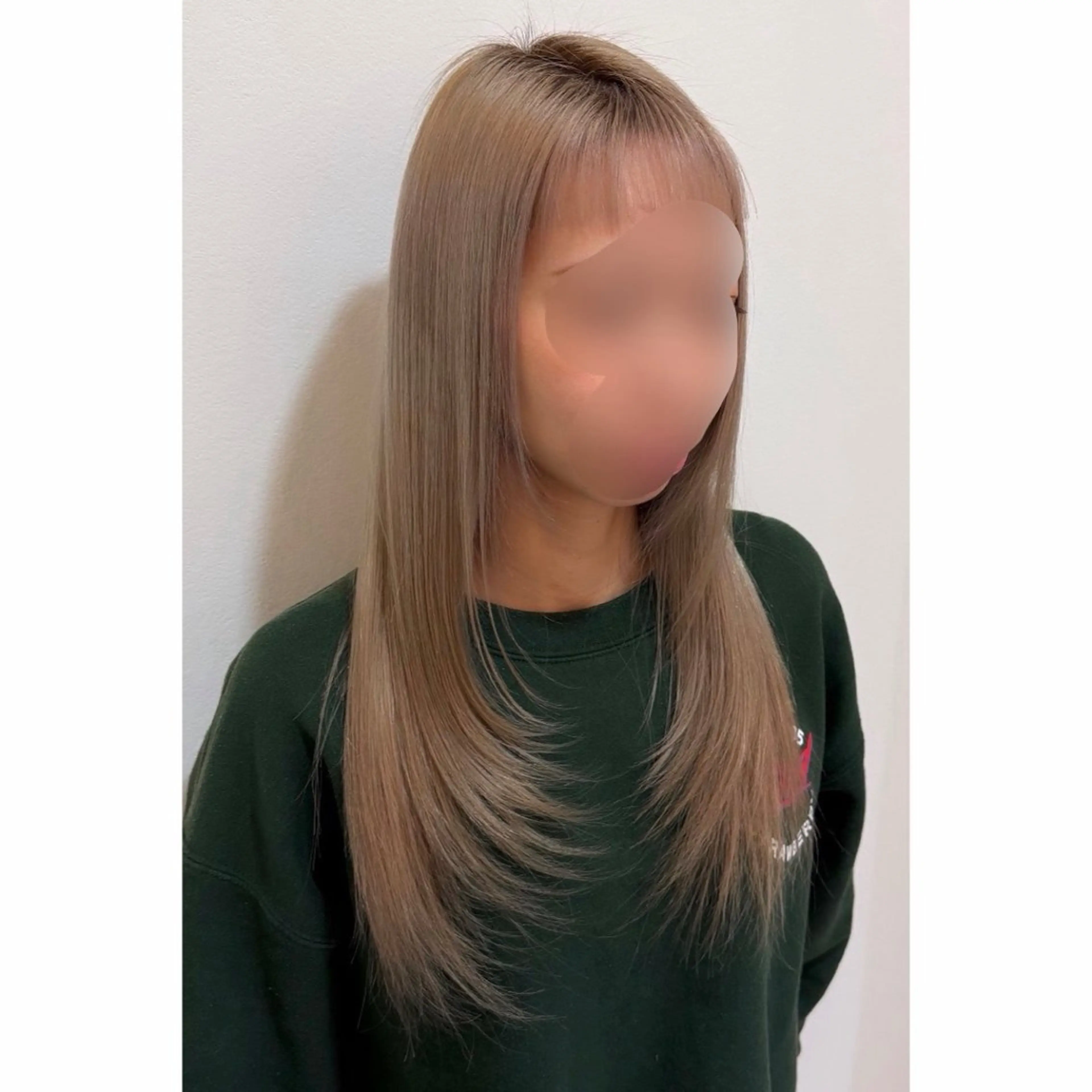 ロング カラー ベージュカラー ミルクティーベージュ レイヤーカット カット ヘアカラー トリートメント beaute錦糸町 🦖⋆͛yuka💚のヘアスタイル