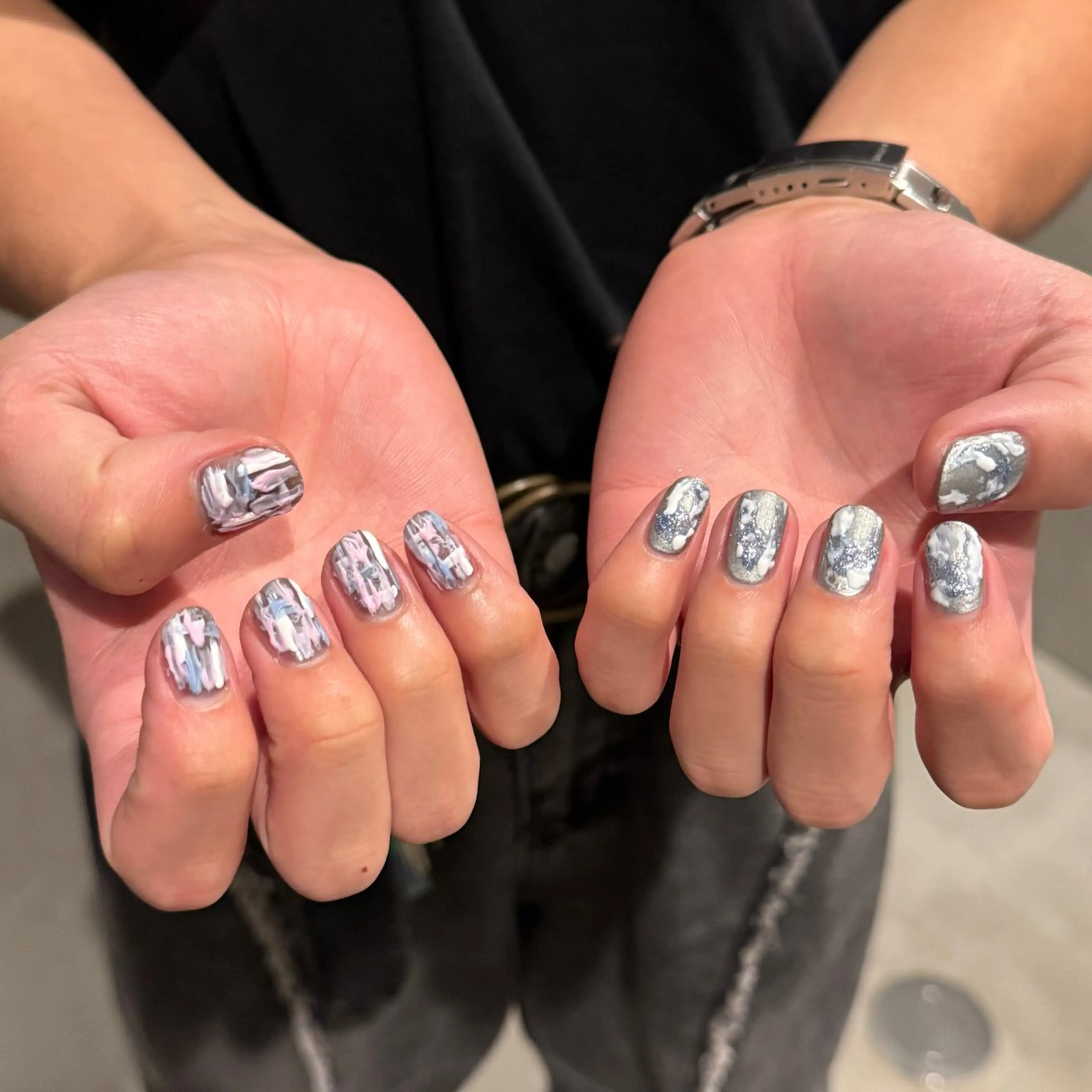 メンズ ネイル ハンドネイル 𝐫𝐚𝐢 𝐧𝐚𝐢𝐥の眉毛・アイブロウイメージ