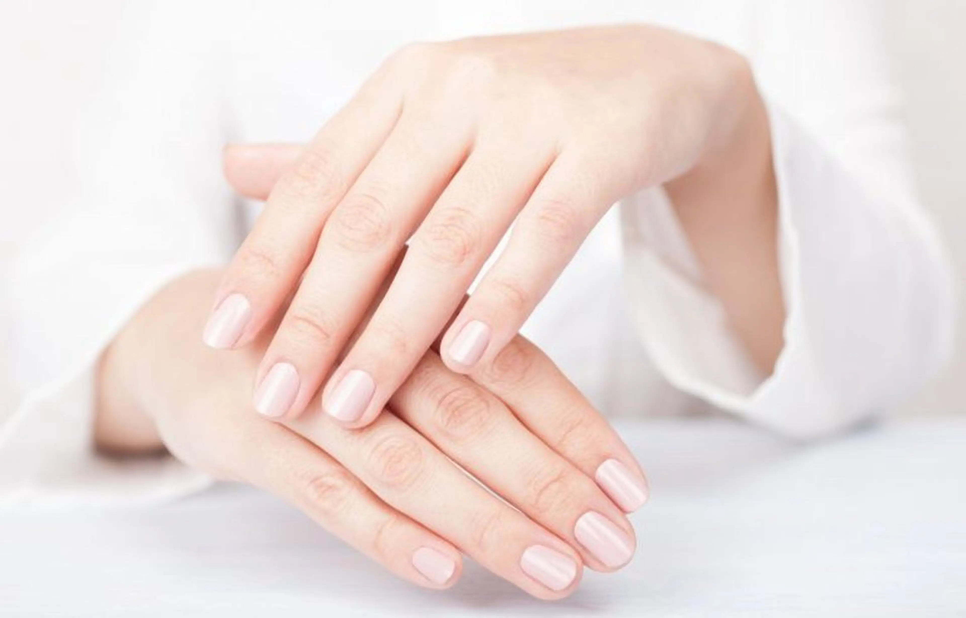 【期間限定ご新規様】深爪矯正+ワンカラー(オフ無し・ケア・長さ無し)の写真