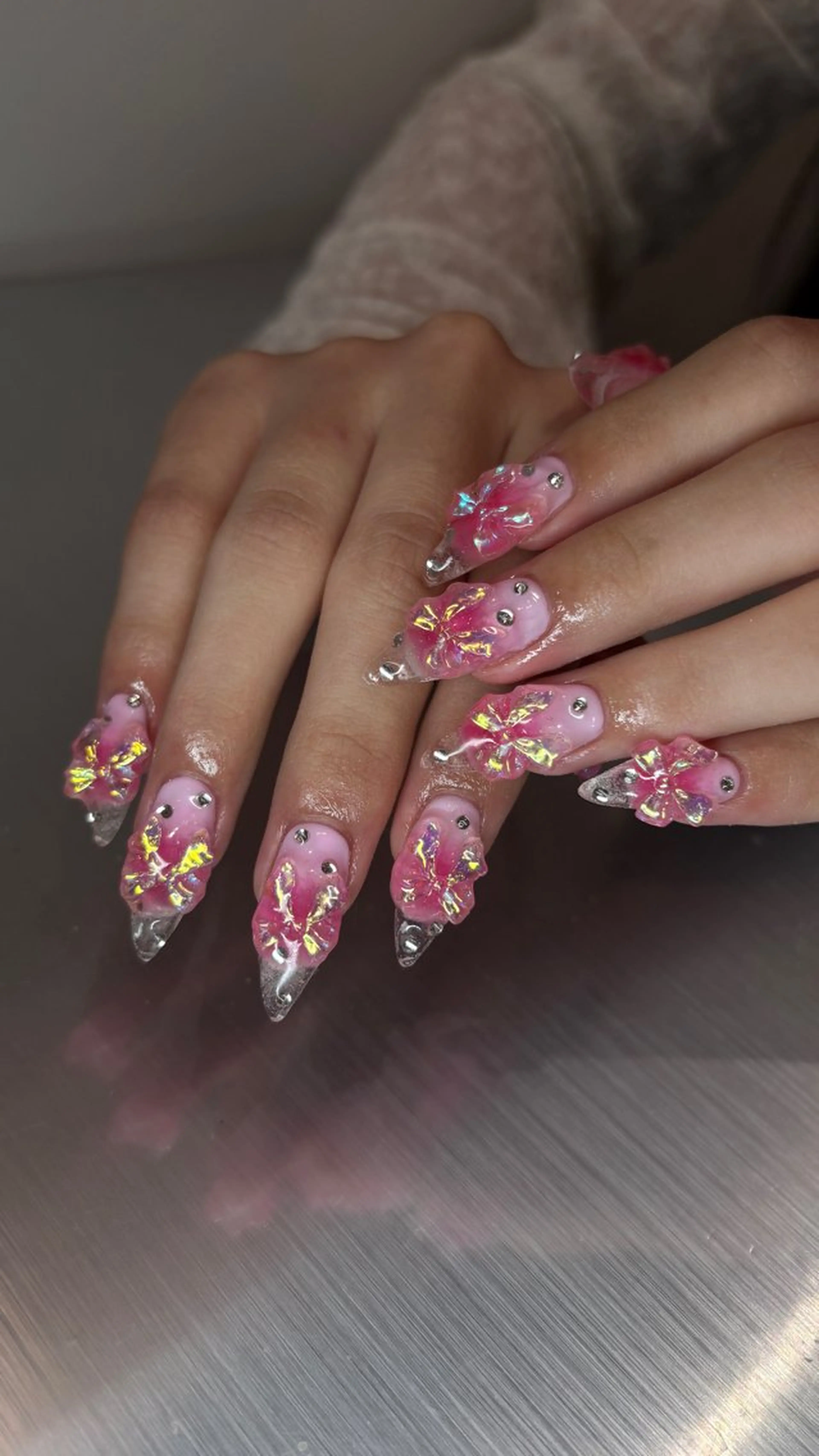 ネイル ハンドネイル 👽個性派ネイル🎀 komachiのマツエク・マツパデザイン