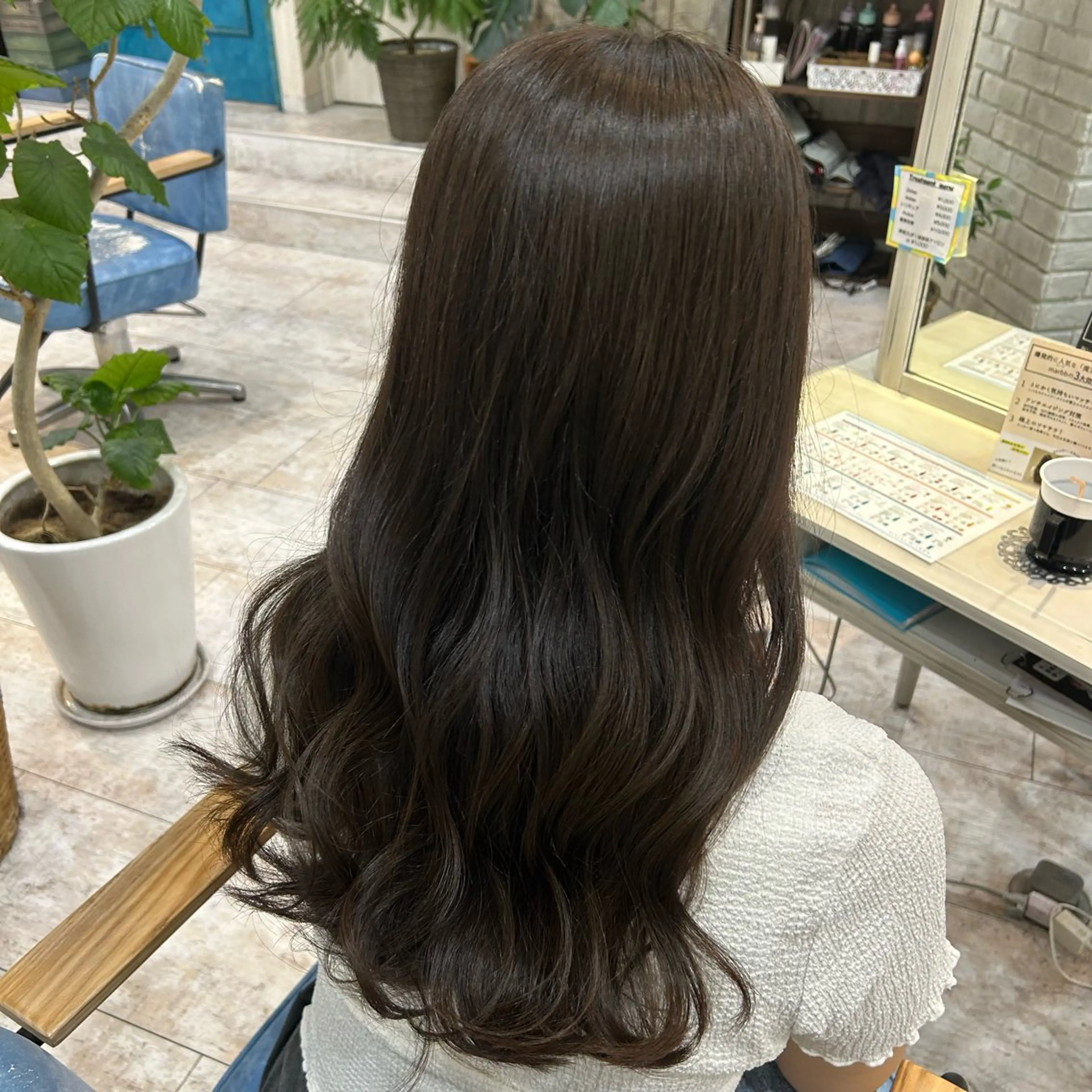 ロング カラー カット ヘアカラー トリートメント 🫧透け感⋆艶髪💎 山口アヤカのヘアスタイル