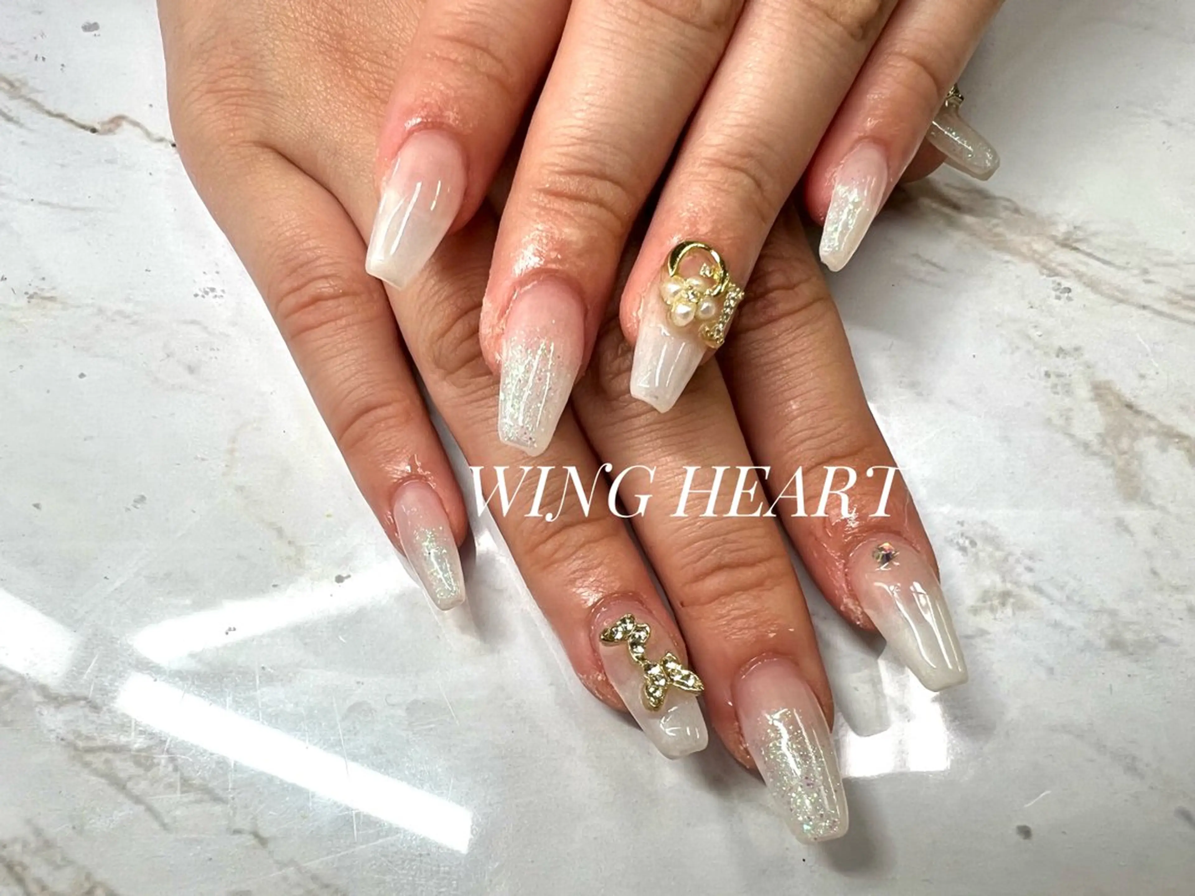 ネイル I. AYUMIのネイルデザイン