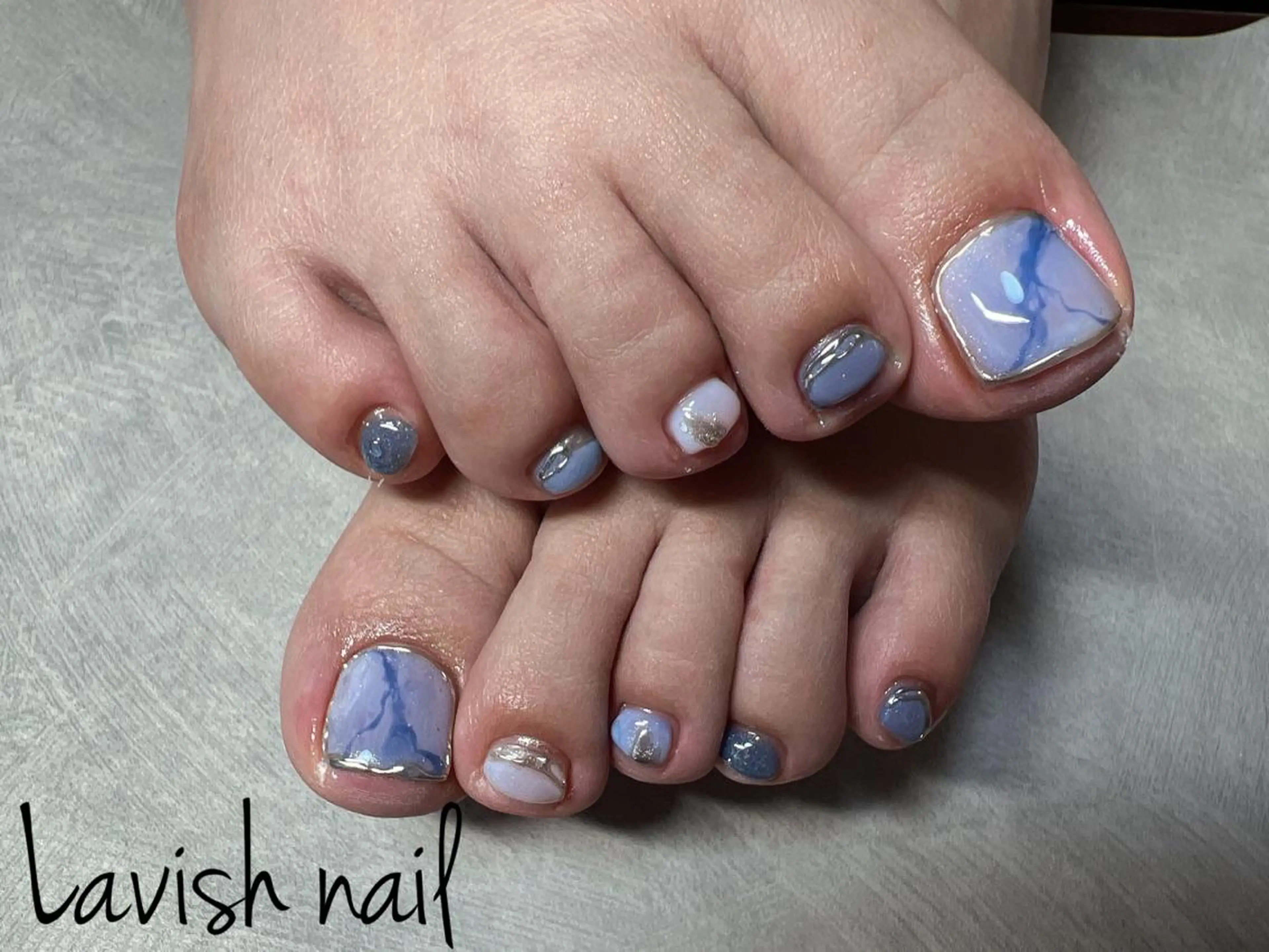 ネイル フットネイル Lavish nailのネイルデザイン