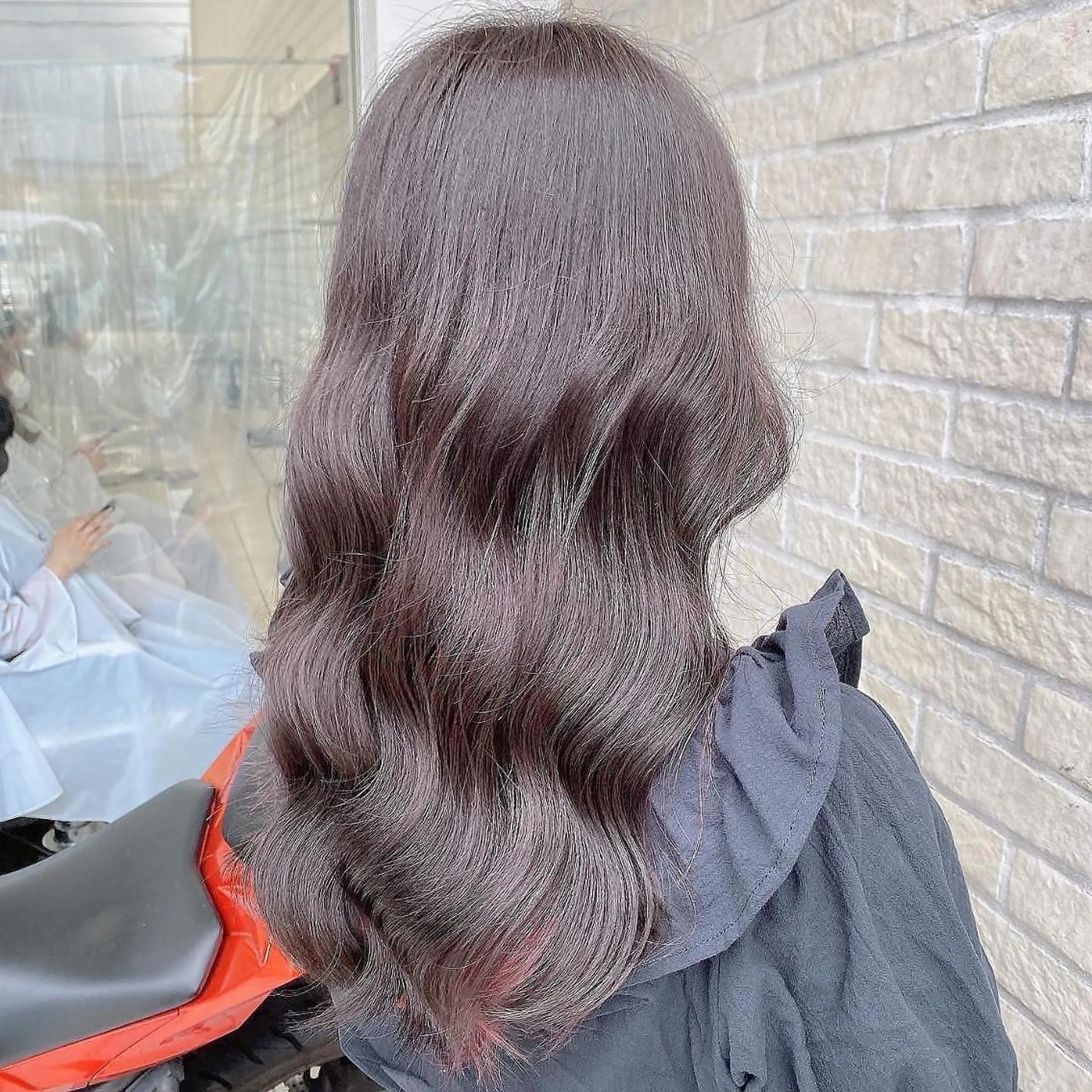 カラー ベージュカラー ブリーチ ブラウンカラー ショコラグレージュ ココアブラウン エリアマネージャー 復活の大澤竜馬のヘアスタイル