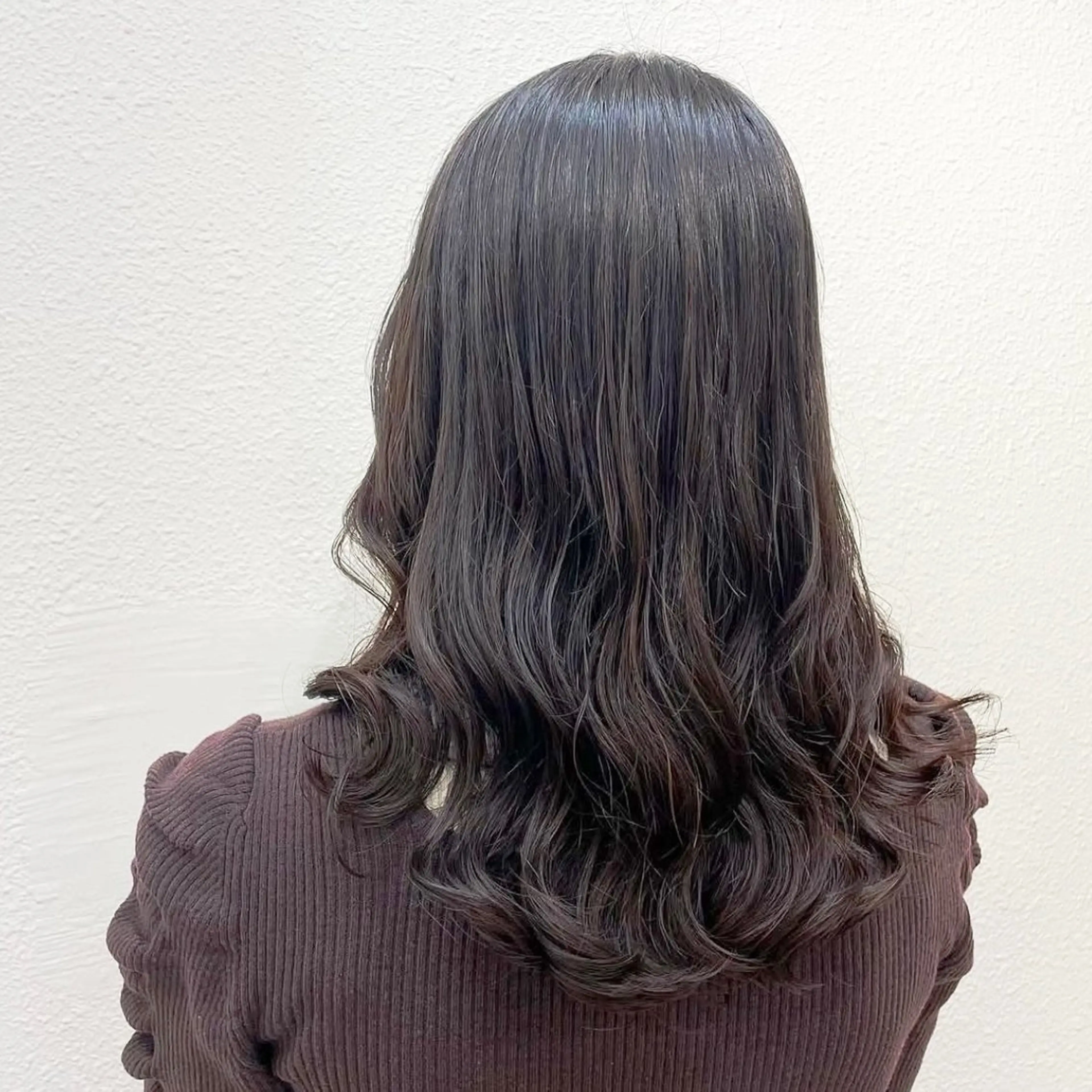 セミロング Riru🤍レイヤー 垢抜けカラー🤍のヘアスタイル