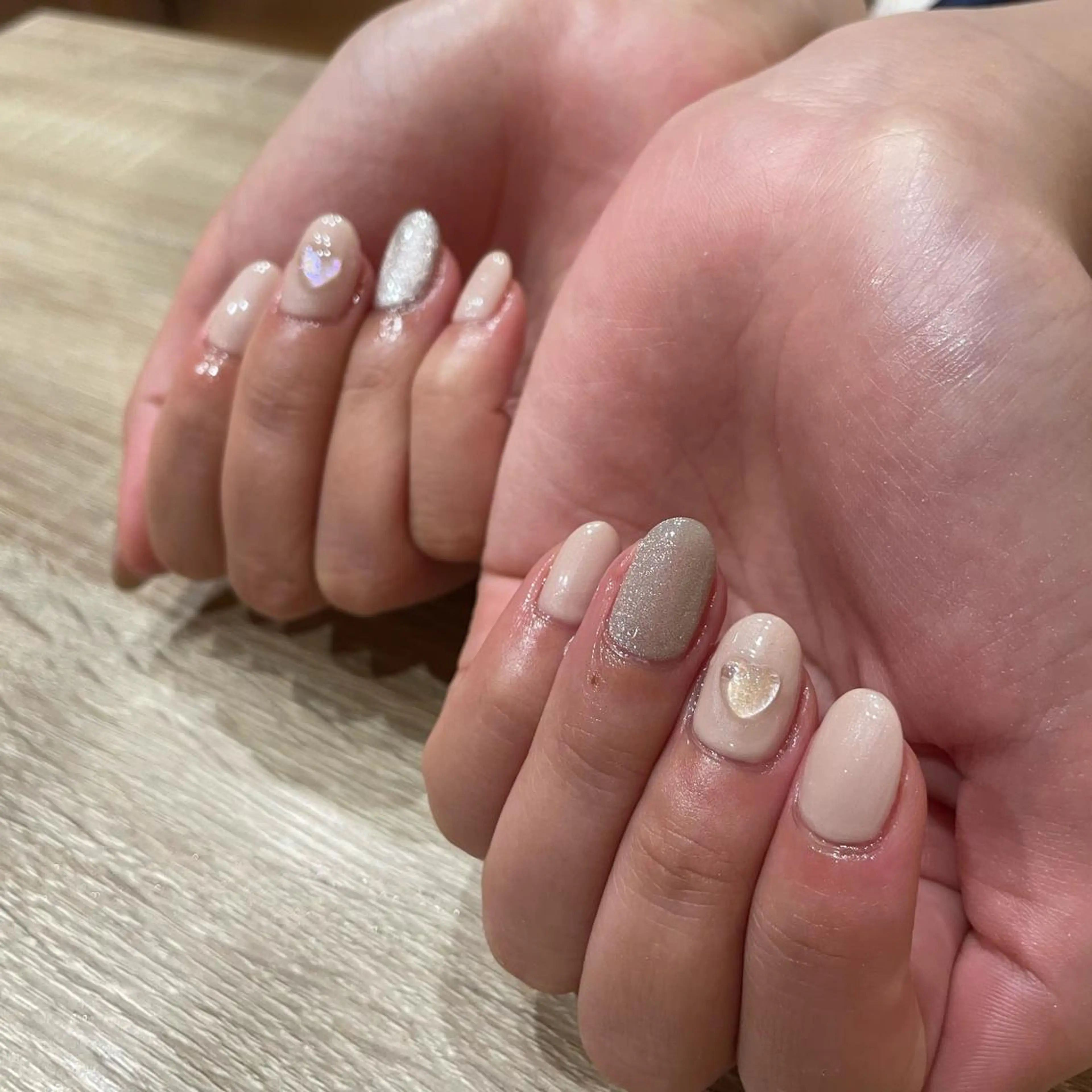 ネイル ハート ハンドネイル liberté所属・liberté🫧 新小岩のネイルデザイン