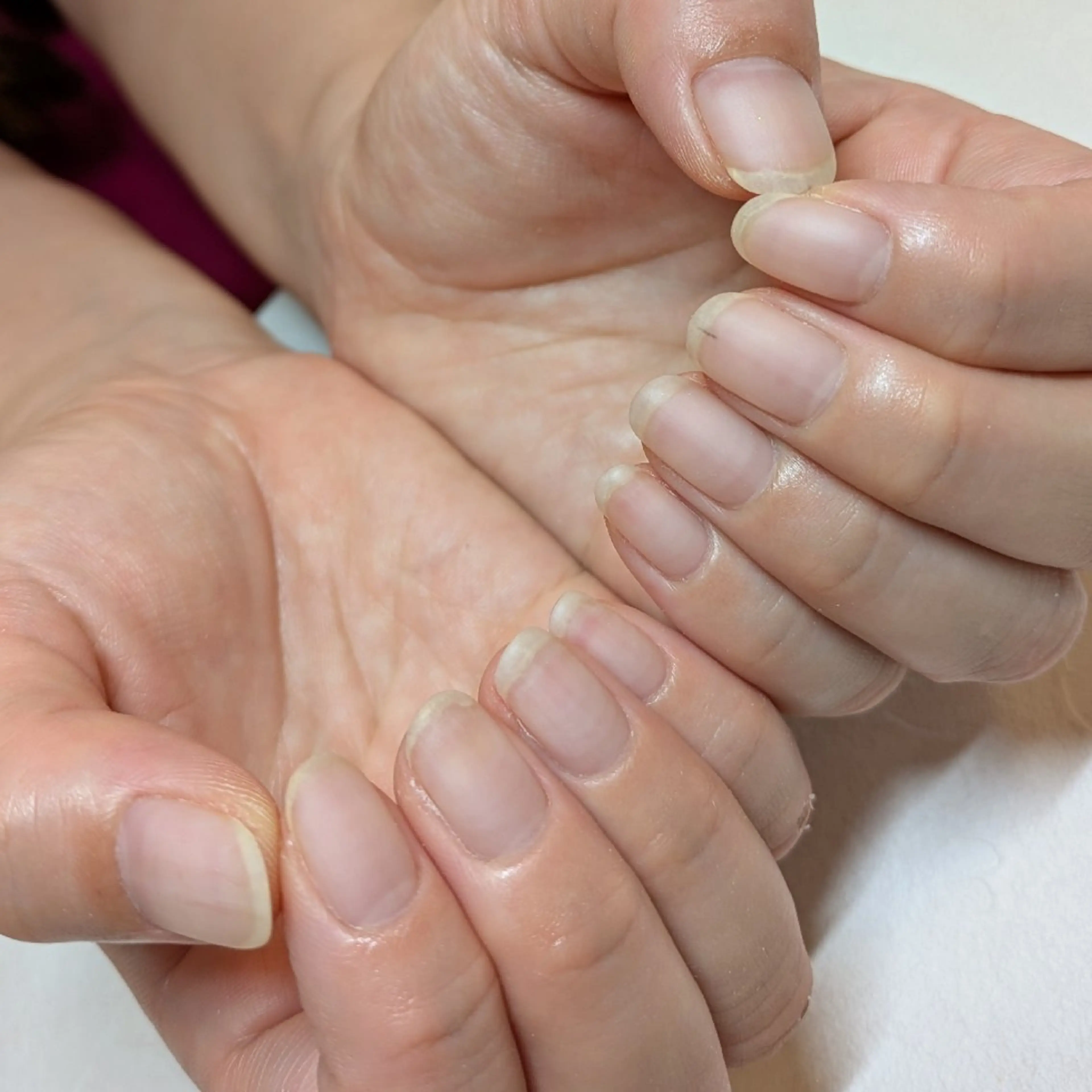 ネイル ジェヌインネイル 河内のネイルデザイン