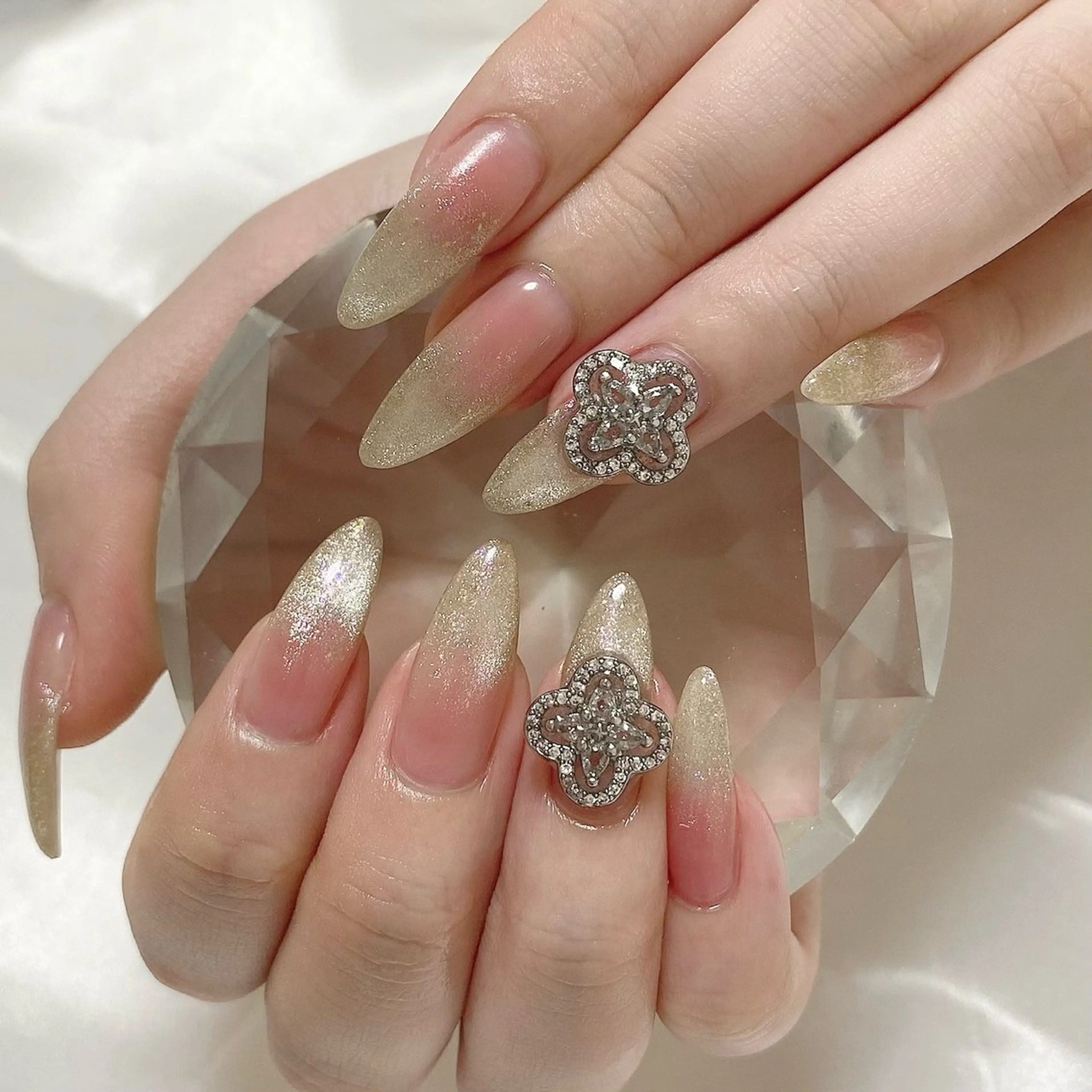 ネイル 💅fleur Ayumiのネイルデザイン