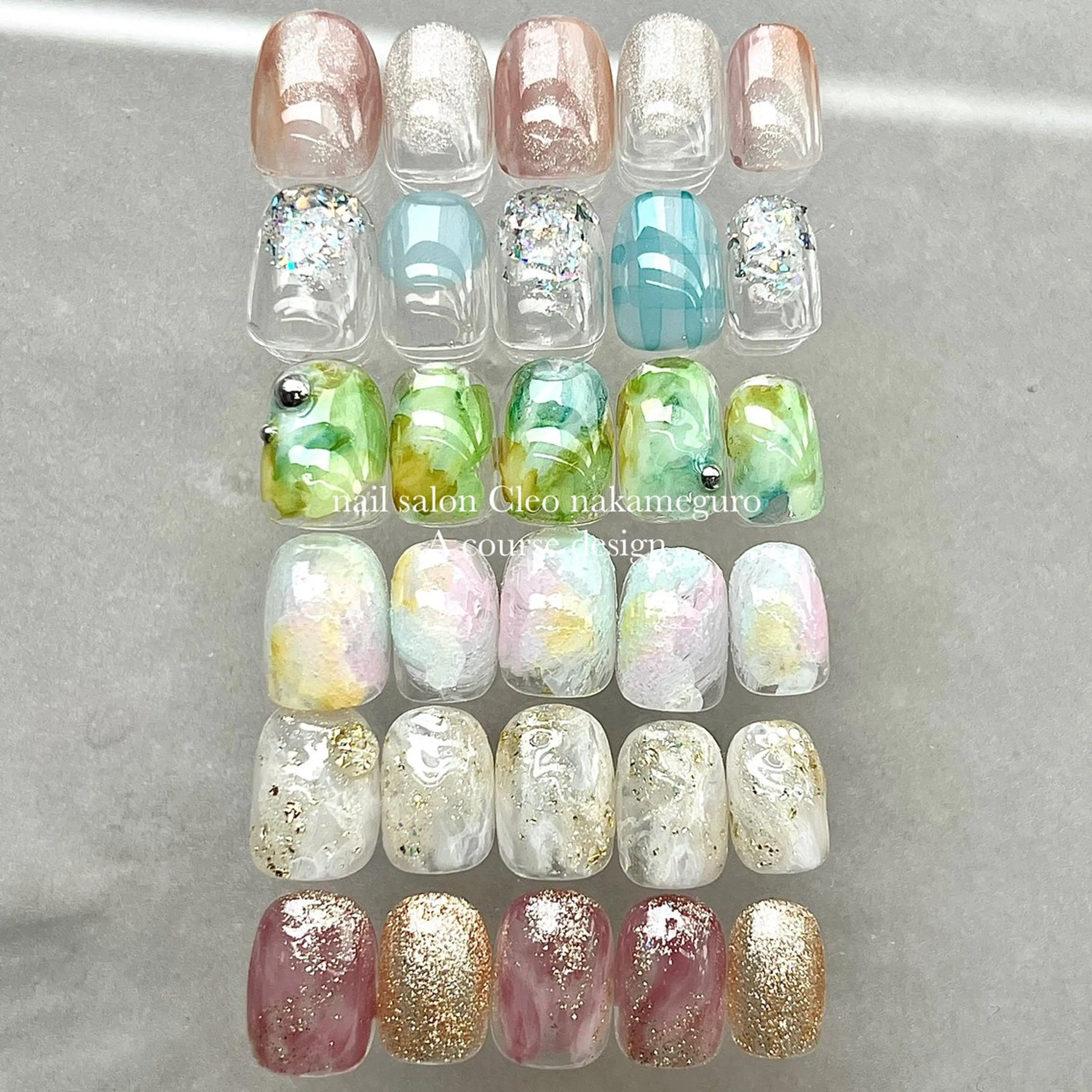 ネイル オーロラネイル 長さ出し フラワーネイル ジェルネイル ハート ハンドネイル Cleo中目黒店 Hinahoのネイルデザイン