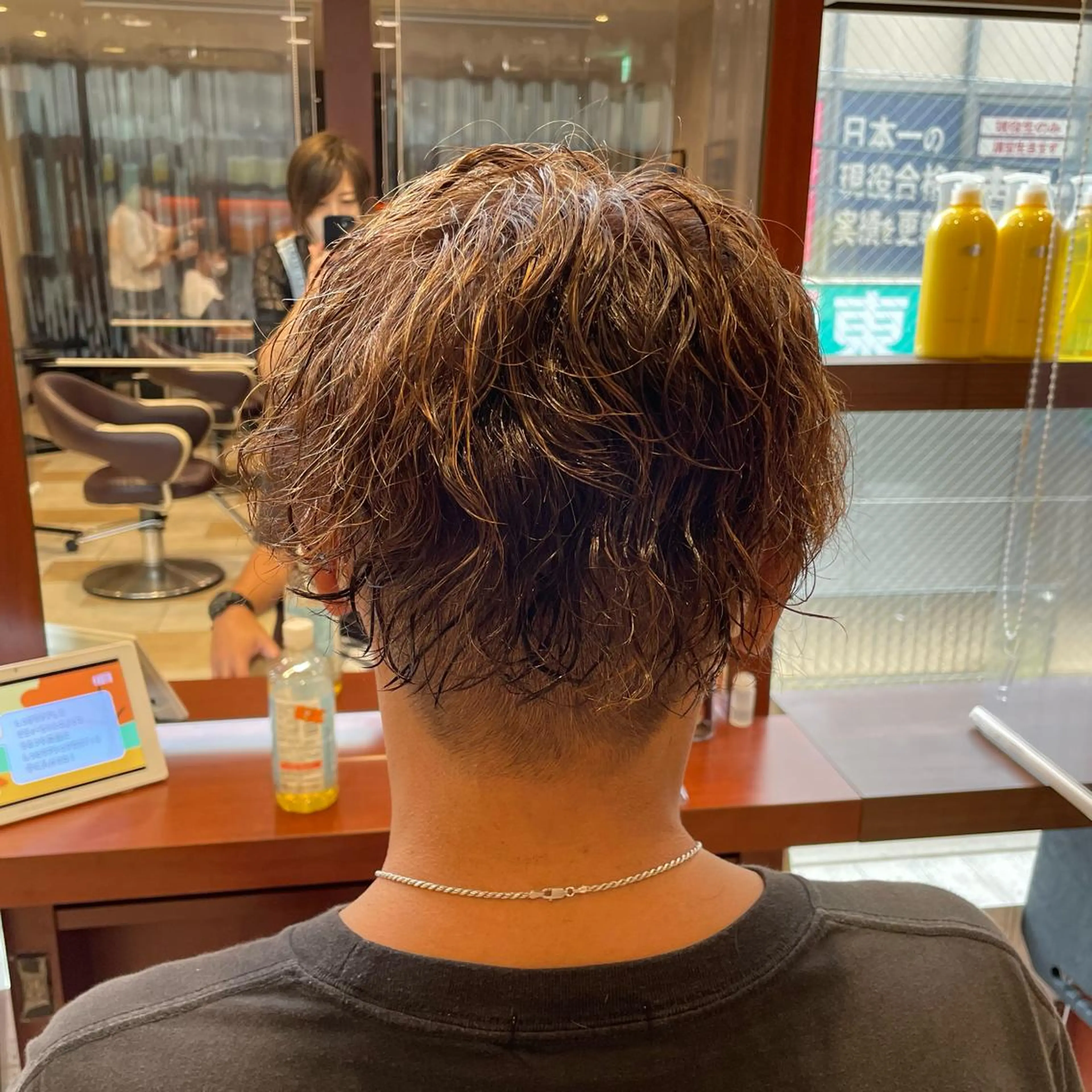 ショート カラー パーマ メンズ ツイスパ/メンズ特化 🦋𝑺𝑶𝑵𝑬の眉毛・アイブロウイメージ