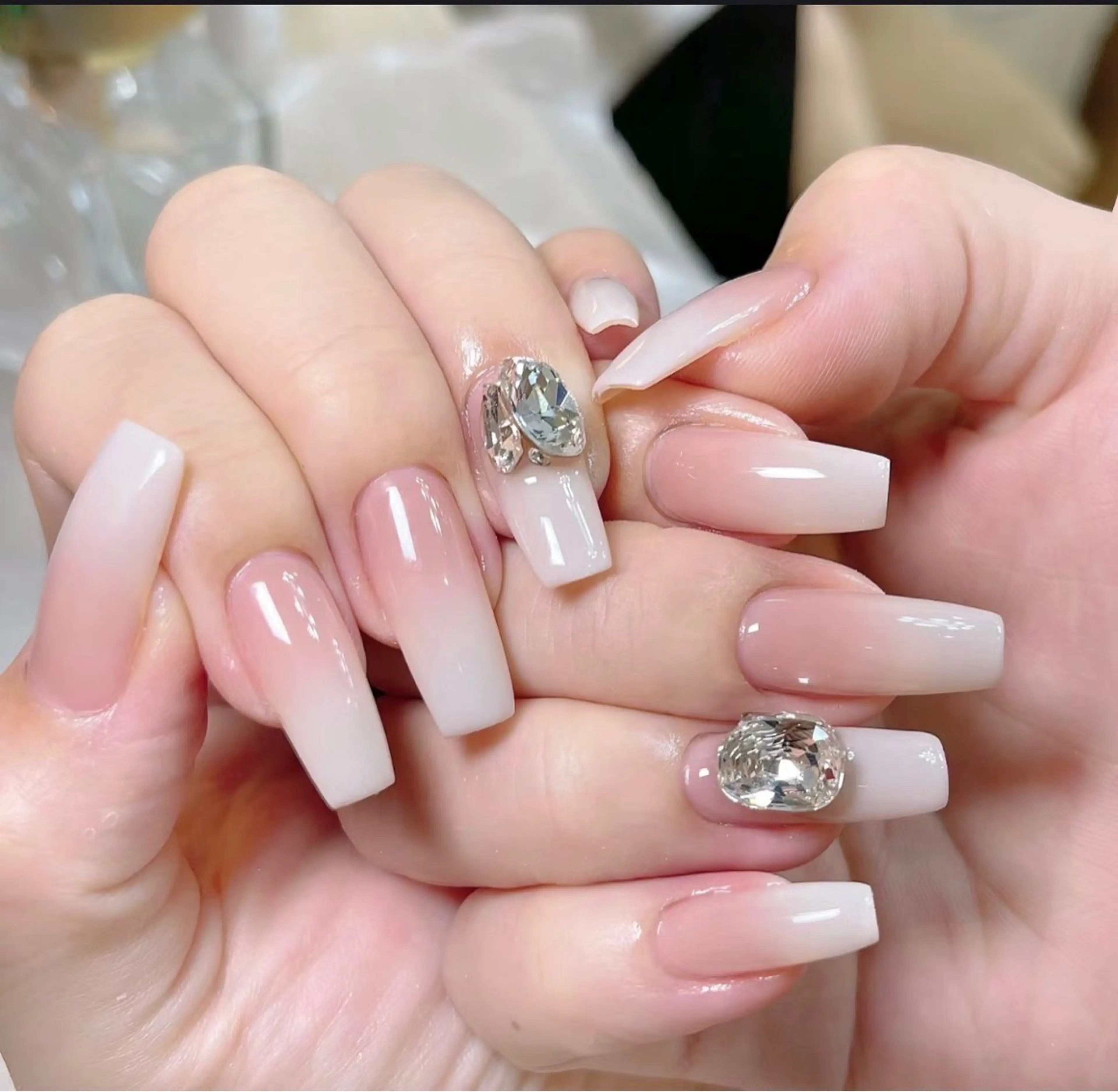 ネイル ハンドネイル 🍑 momo_nailのネイルデザイン