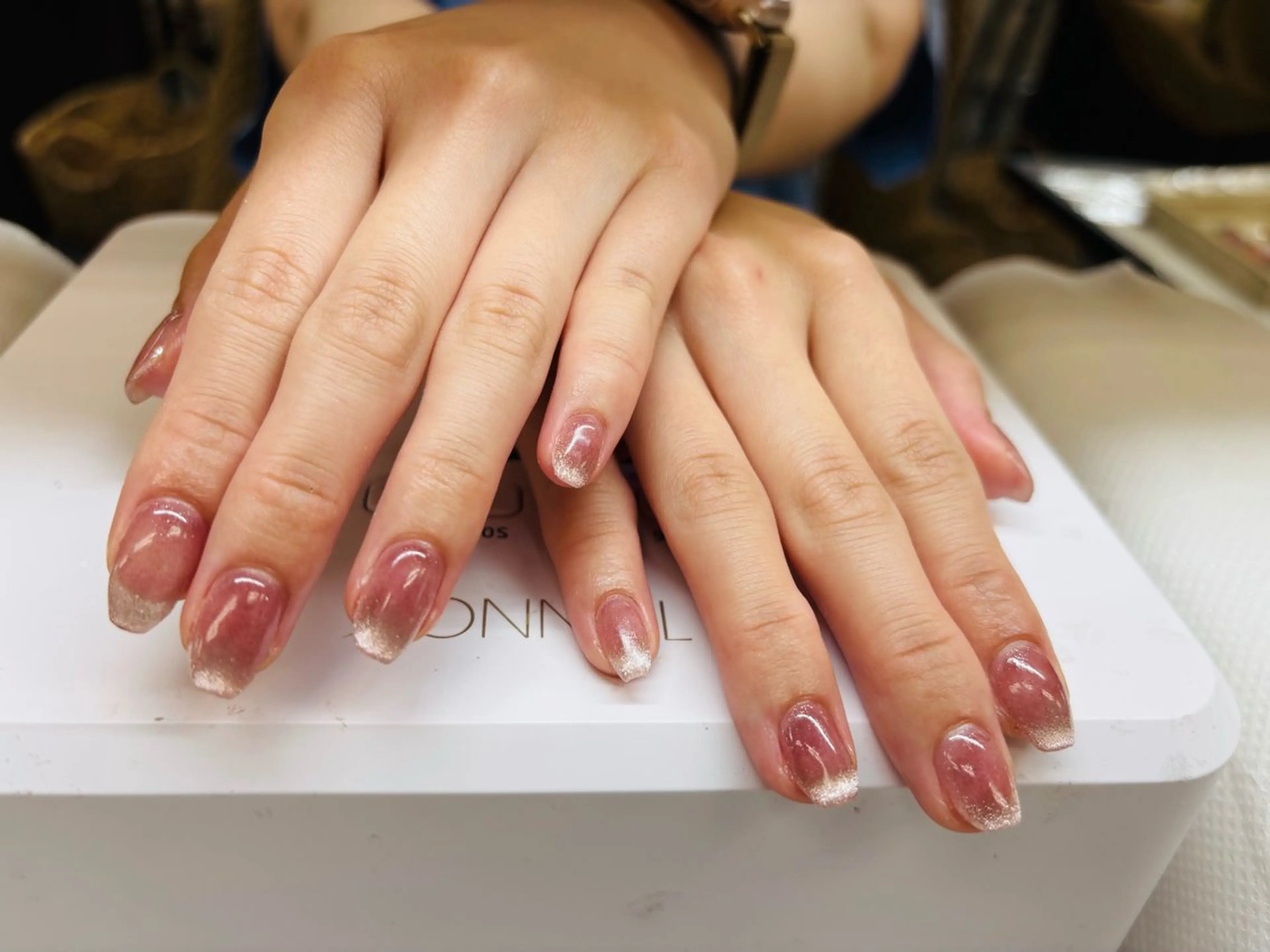 ネイルサロンエーナイン本店所属・もろずみ あやのネイルデザイン