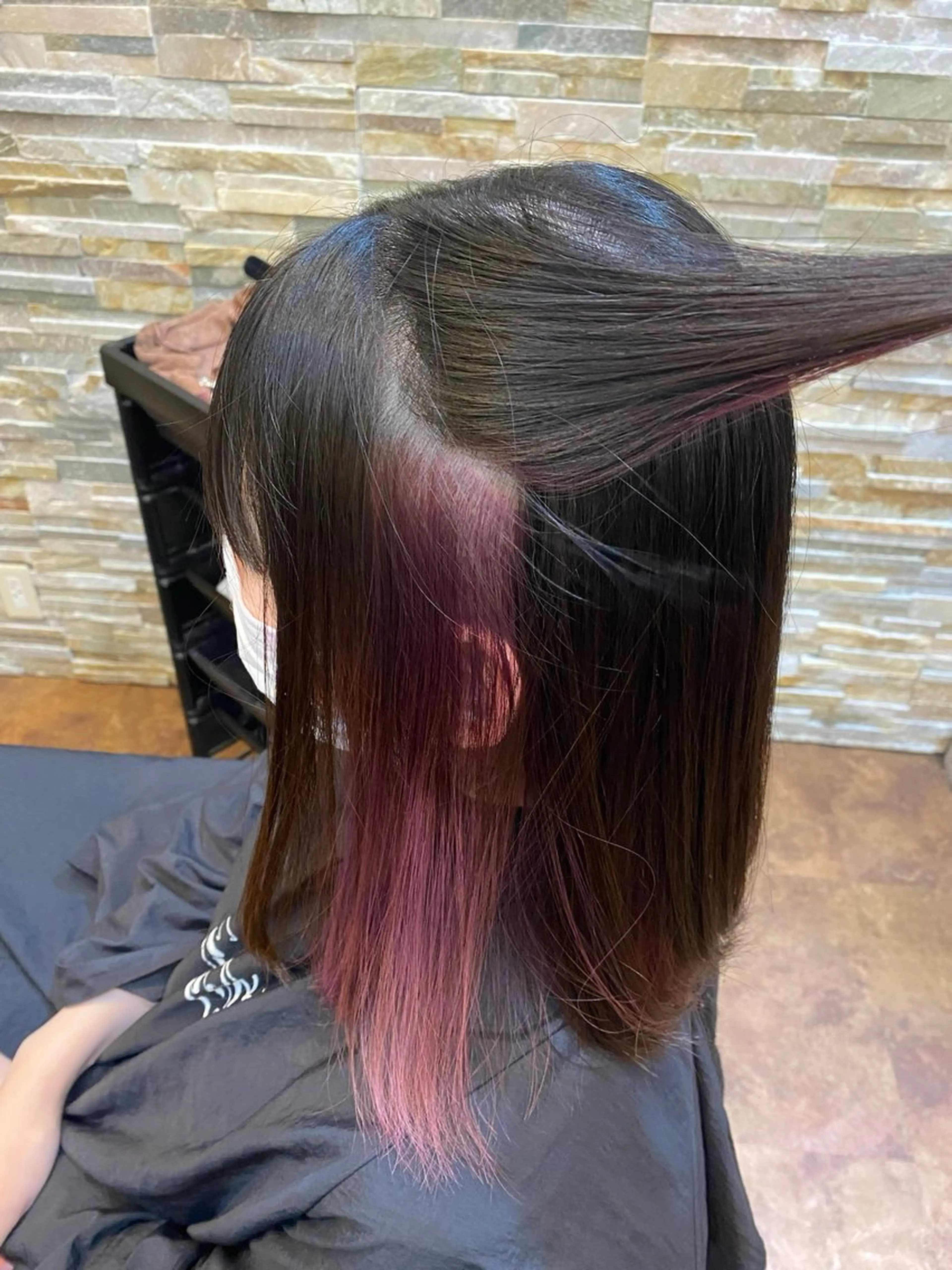 ミディアム カラー インナーカラー ピンクカラー BENIHA  ︎︎のヘアスタイル