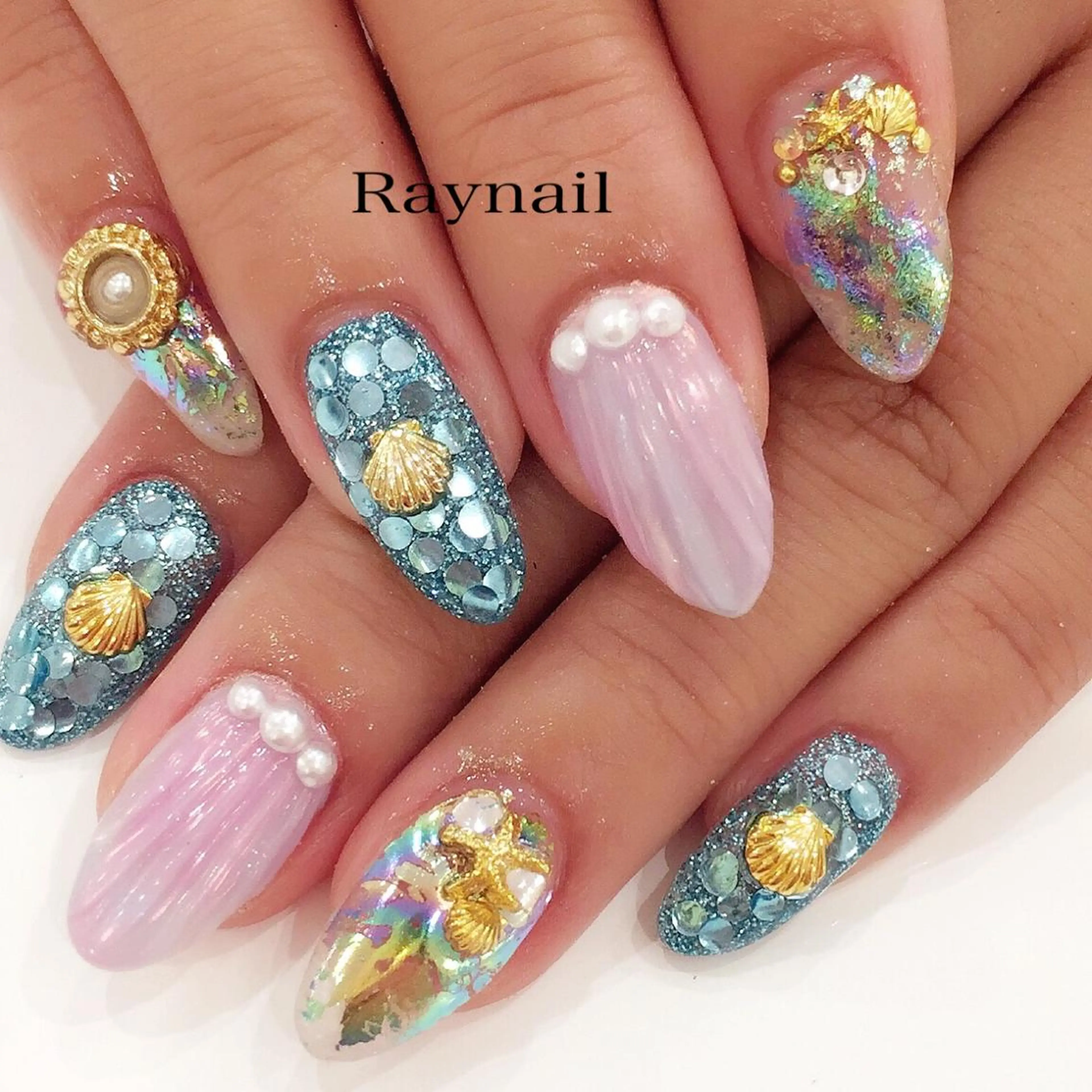 ネイル nailstudio ′ecole所属・nailstudio ′ecoleのネイルデザイン