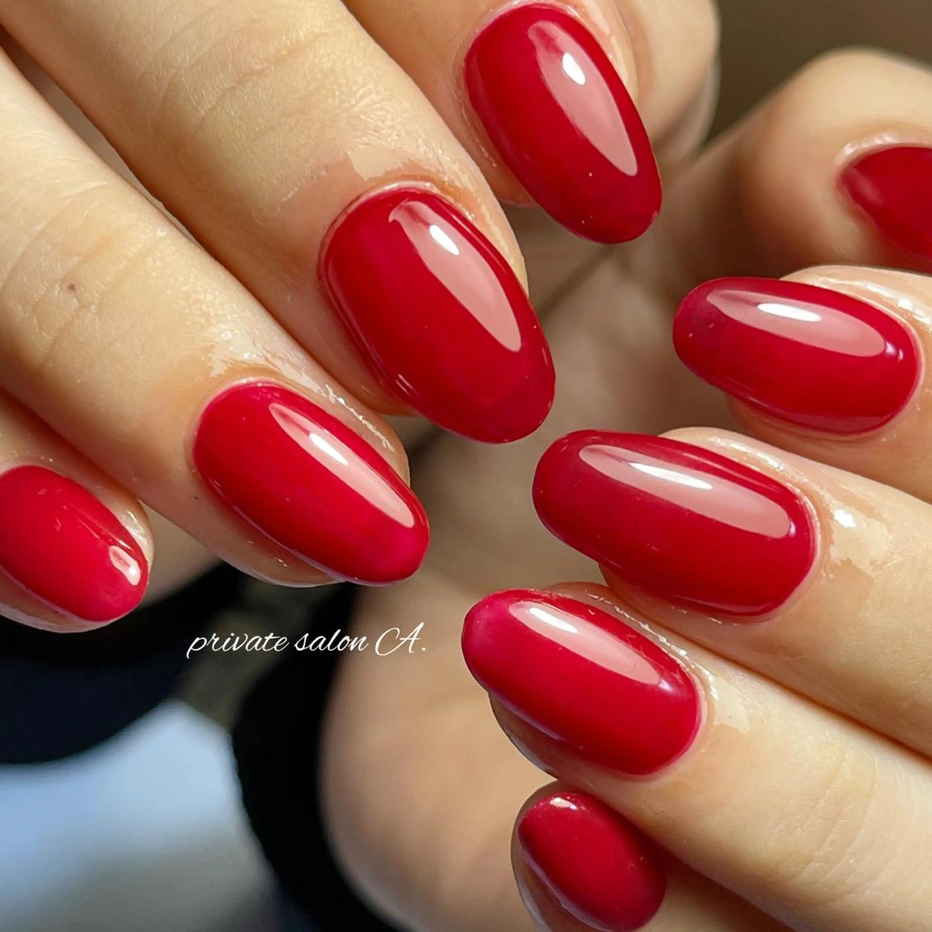 ネイル クリアネイル 赤色 ハンドネイル richeri beautyのエステ・リラクイメージ