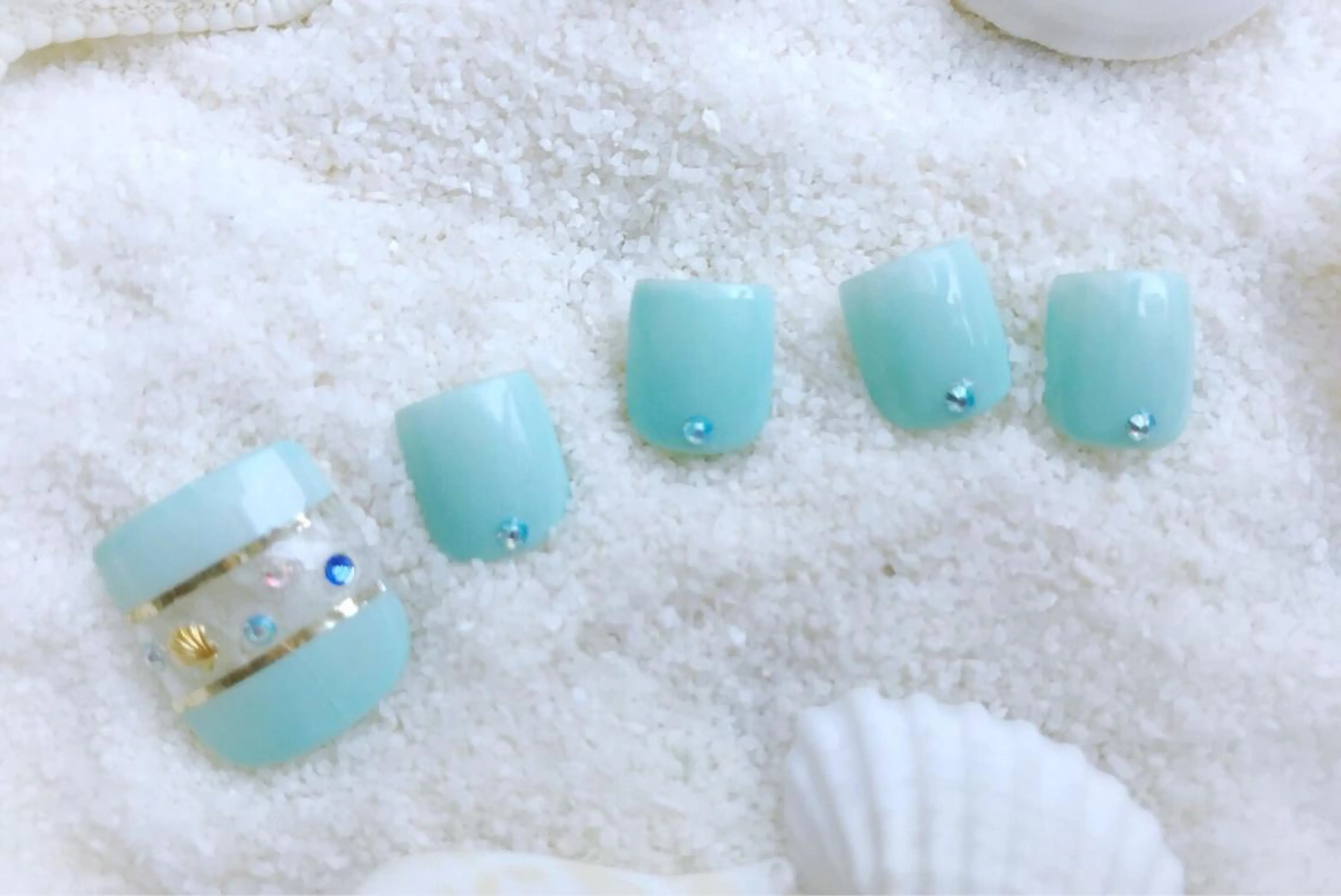 ネイル ku-to所属・林 志帆子【en2号店】のマツエク・マツパデザイン