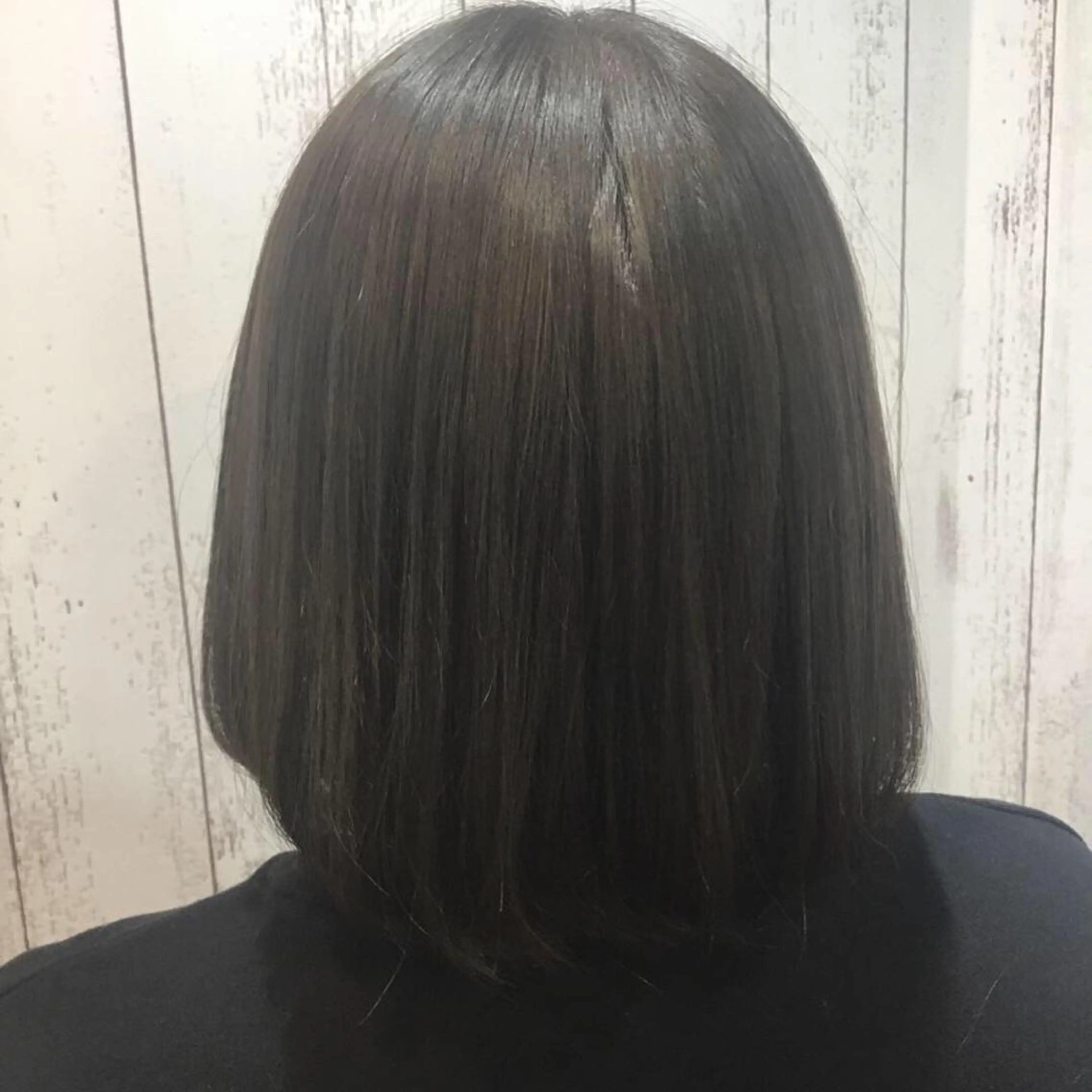 ショート カラー embrace エンブレイスのヘアスタイル