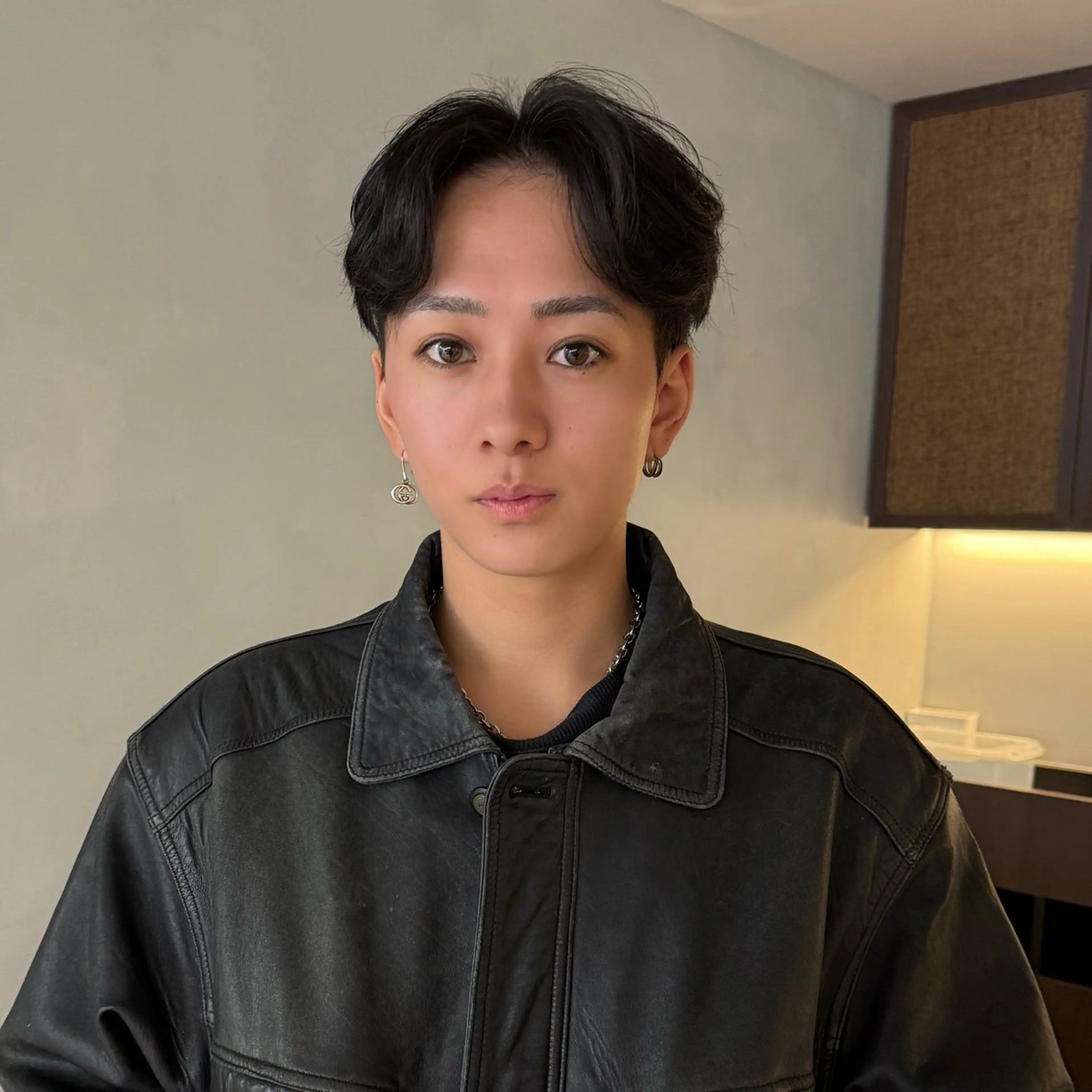 メンズ カット トリートメント FILMS Chiba所属・Hiroki/韓国 センターパートのヘアスタイル