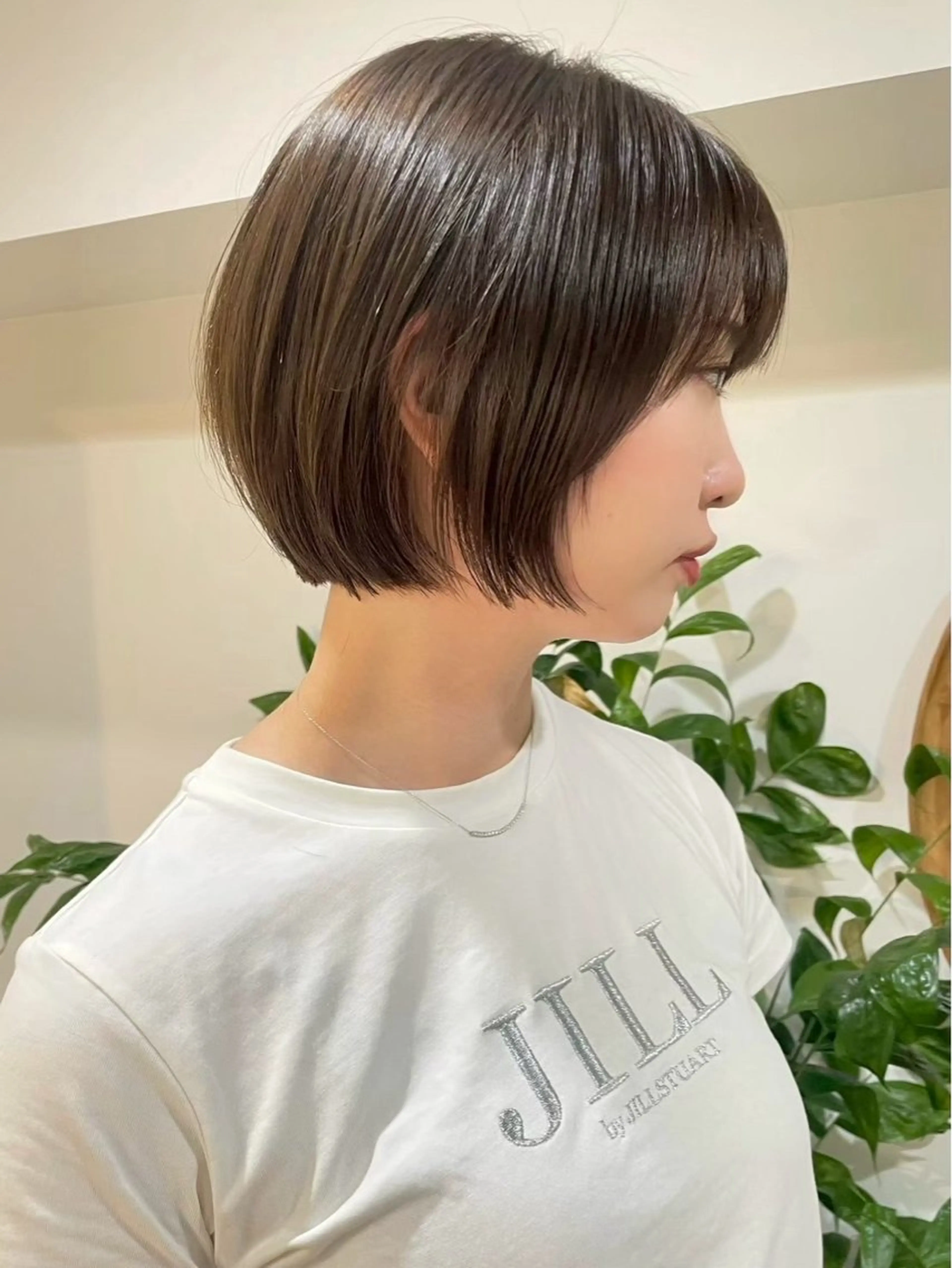 ショート ハイトーンカラー 優海のヘアスタイル