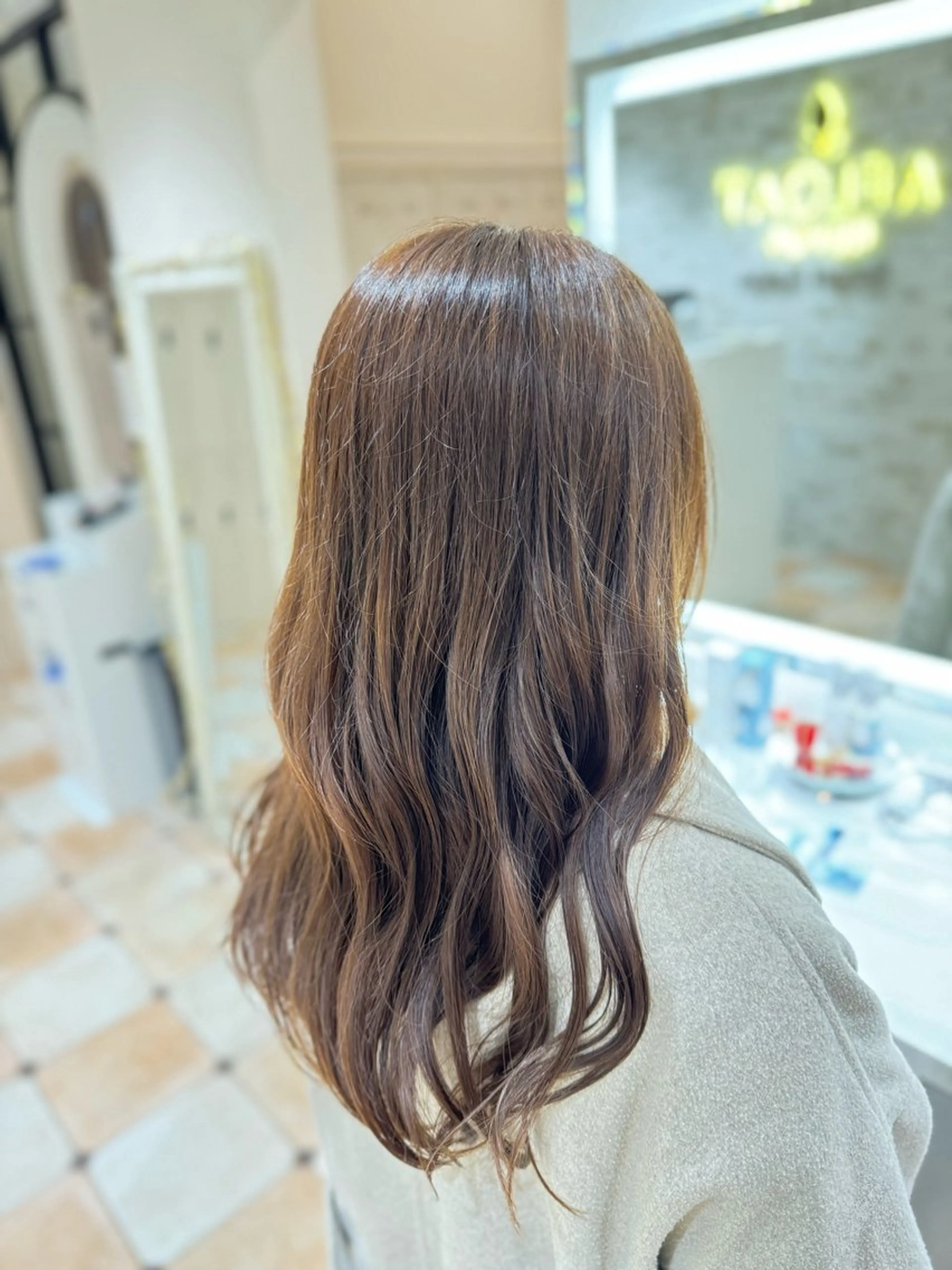 セミロング 透明感カラー🎨 田嶋翔真のヘアスタイル