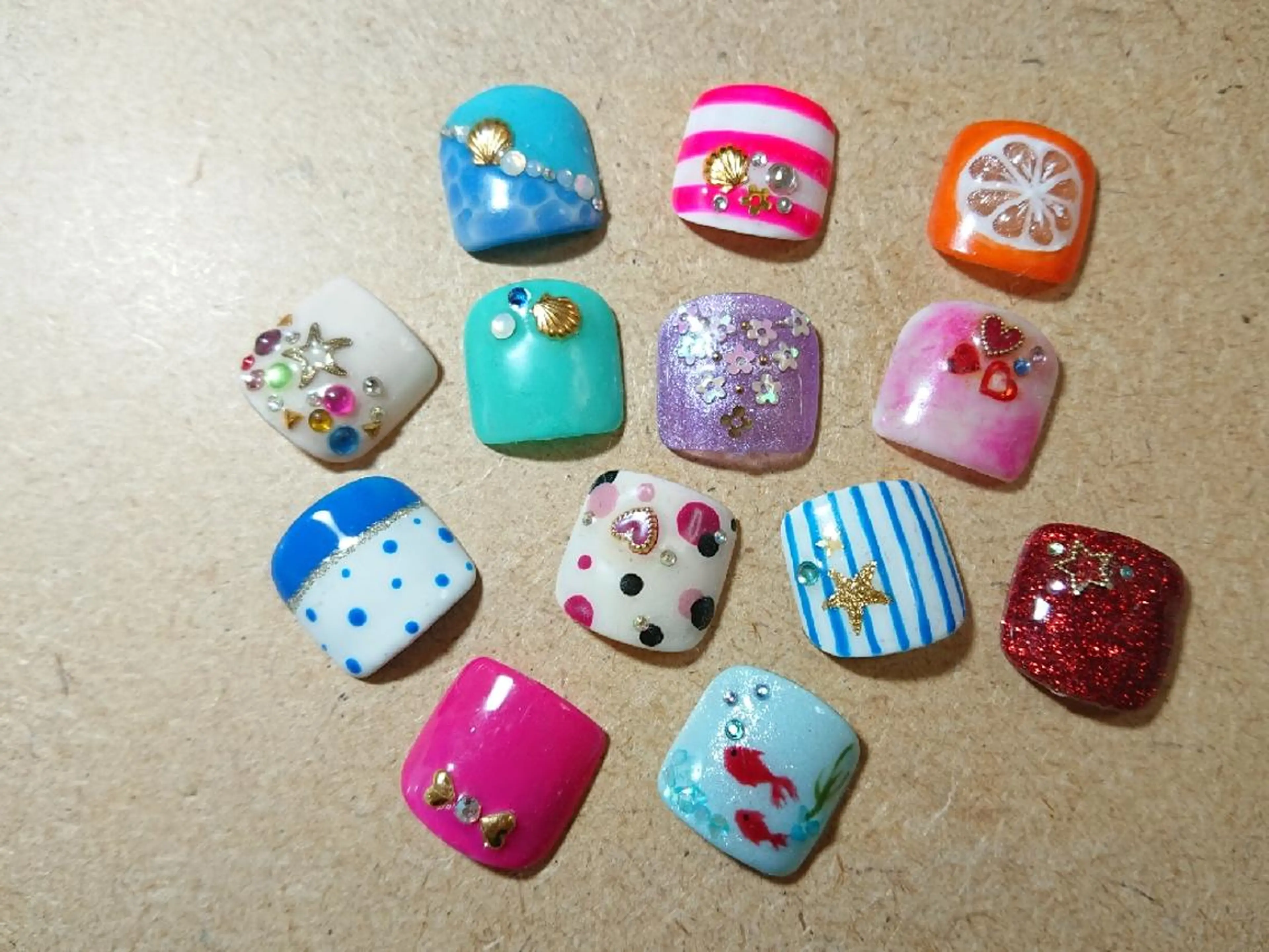 ネイル アートネイル フットネイル 林 珠里のネイルデザイン