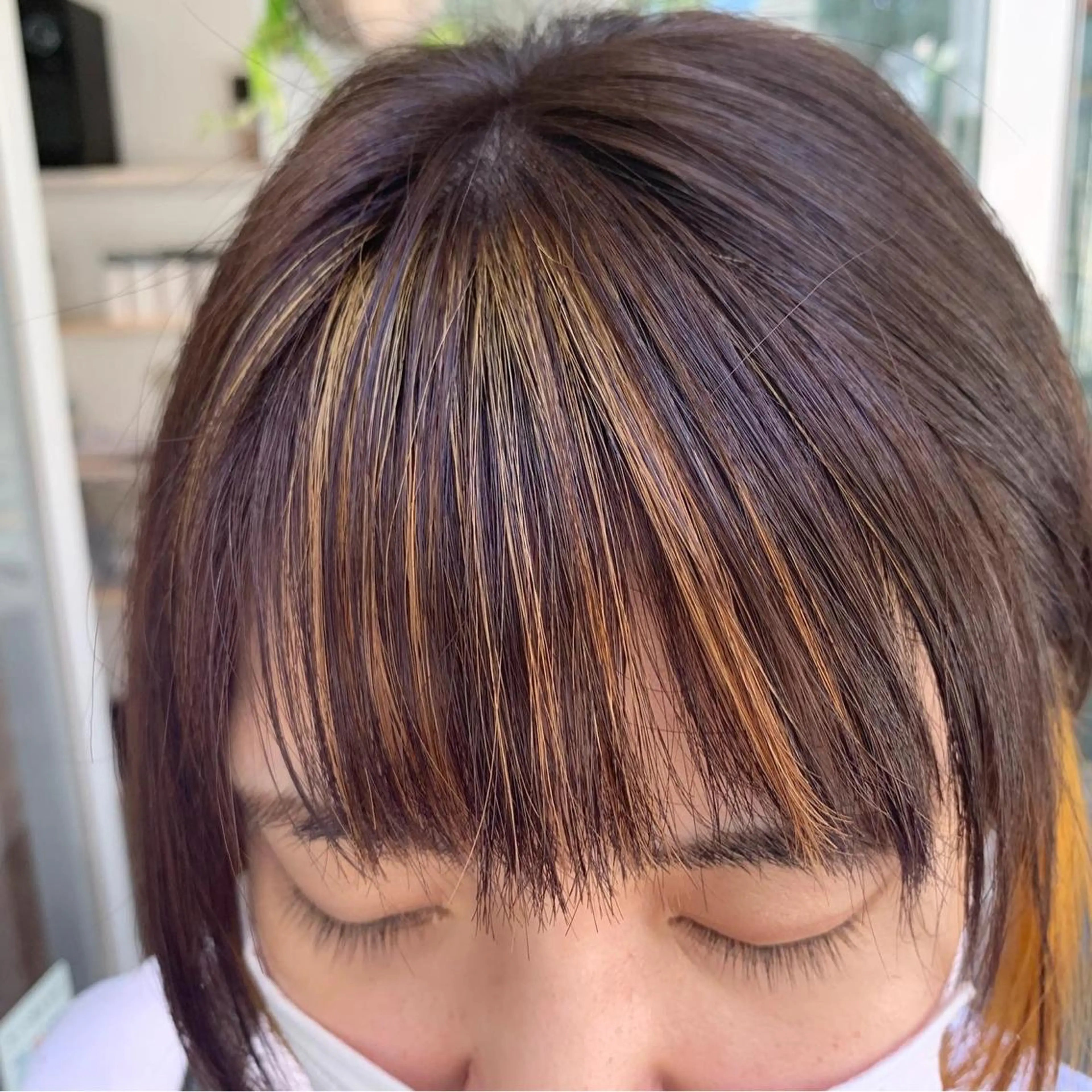 ミディアム カラー fio マナミのヘアスタイル