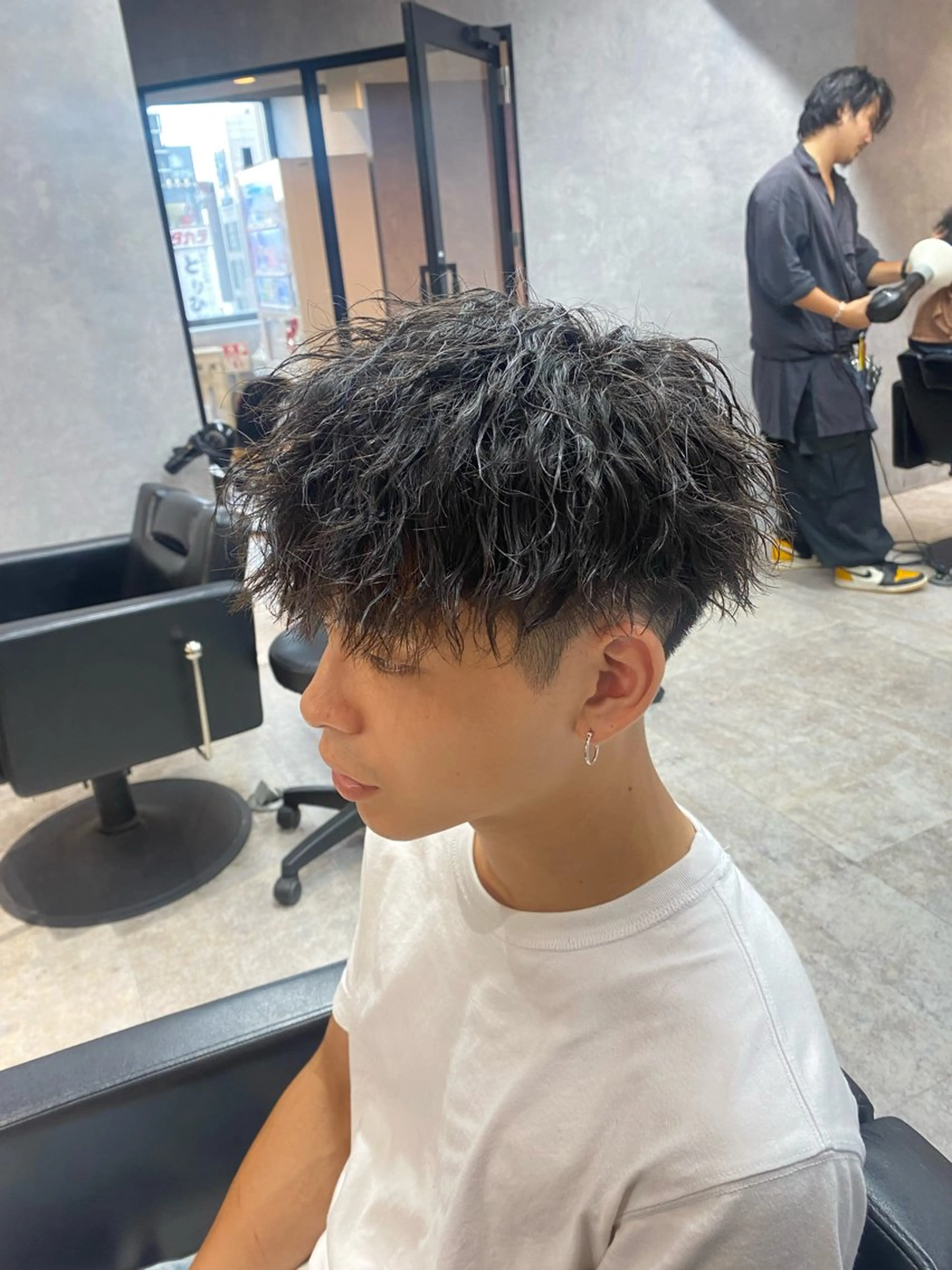 🔥【ミニモ限定スタイリング剤プレゼント！】メンズカット＋ツイストorスパイラルパーマ！『モデニカアートプレゼント！』の写真