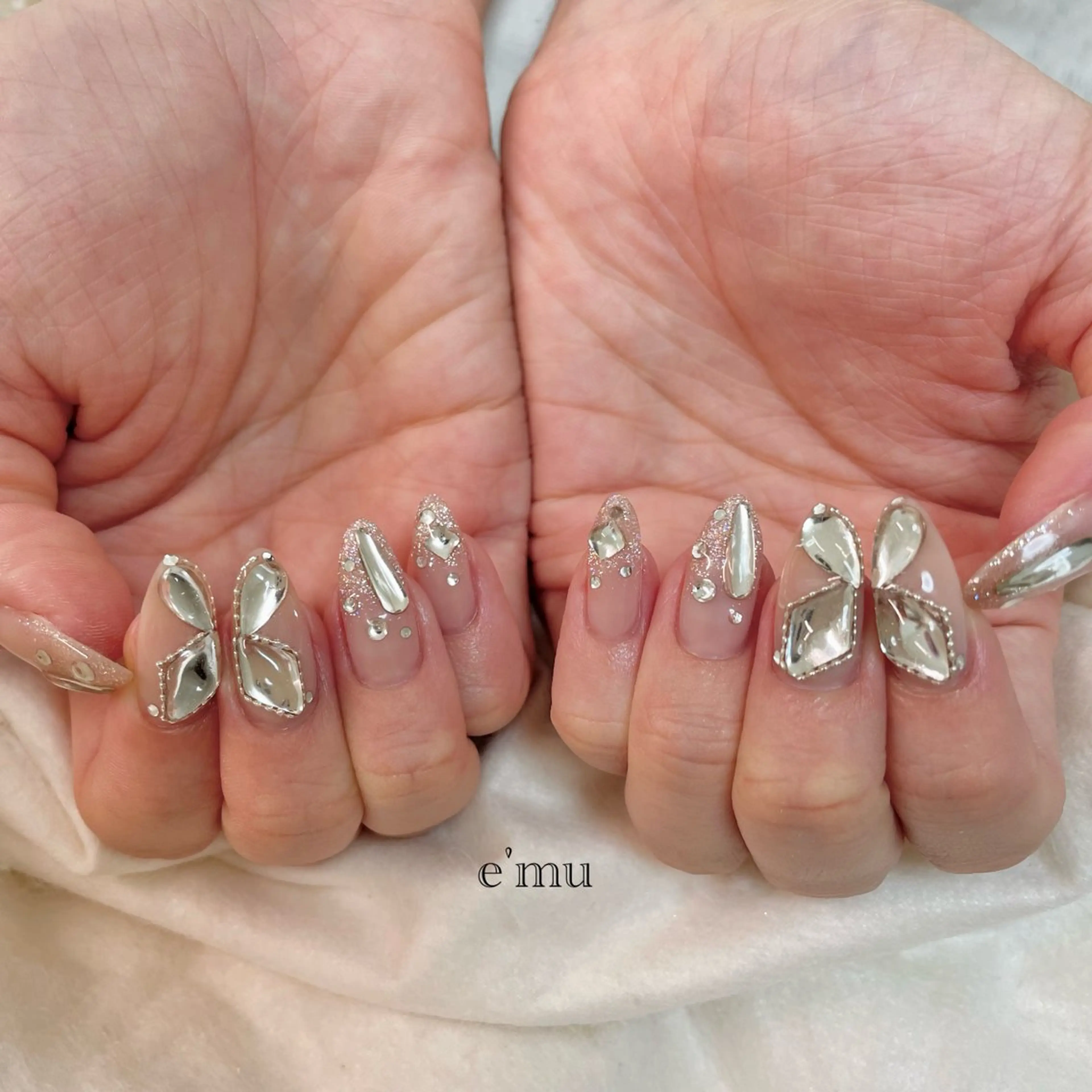 ネイル ワンホンネイル ハンドネイル nail salon e'mu💐のネイルデザイン