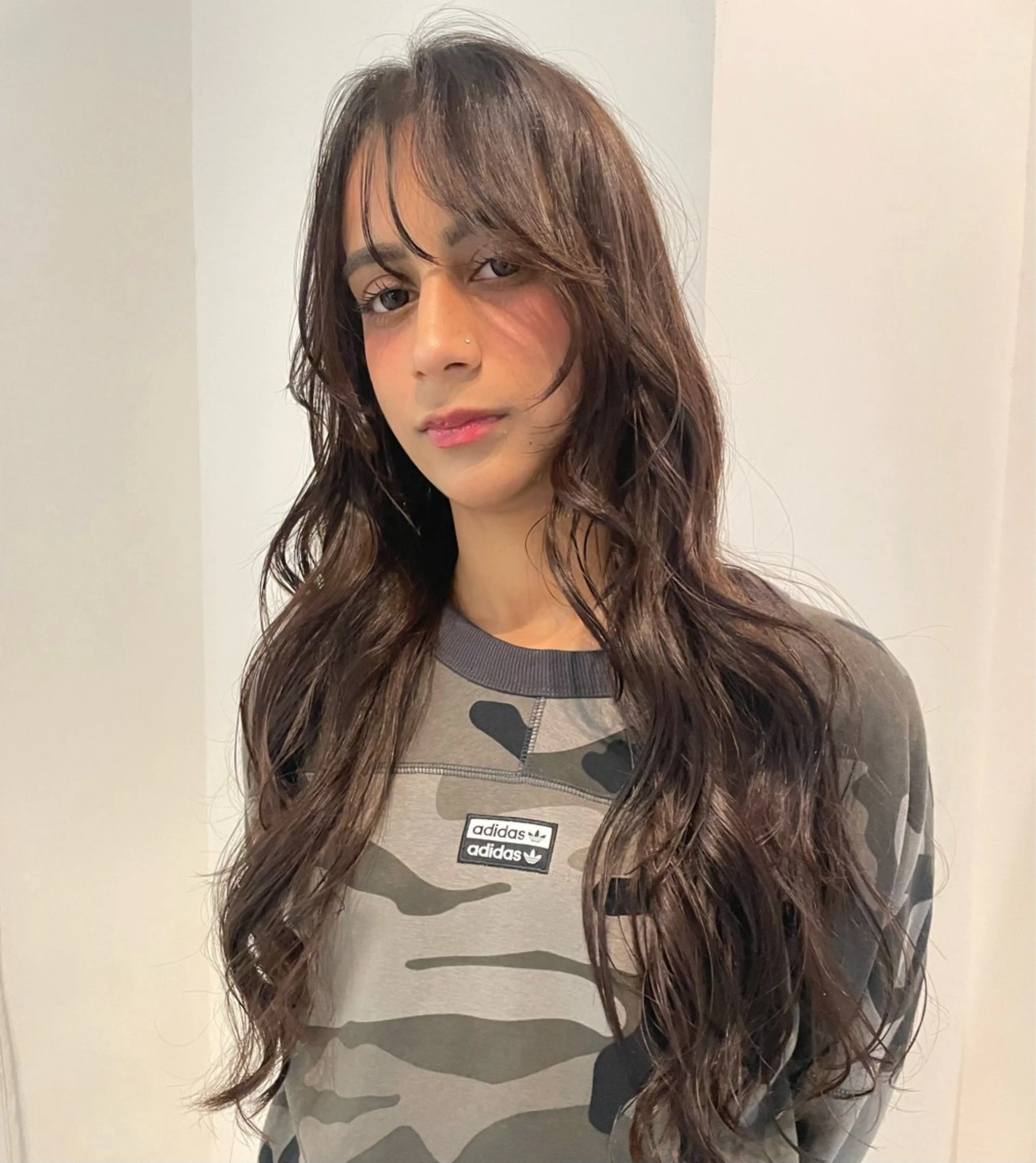 ロング レイヤーカット ロング 熊崎 葵のヘアスタイル