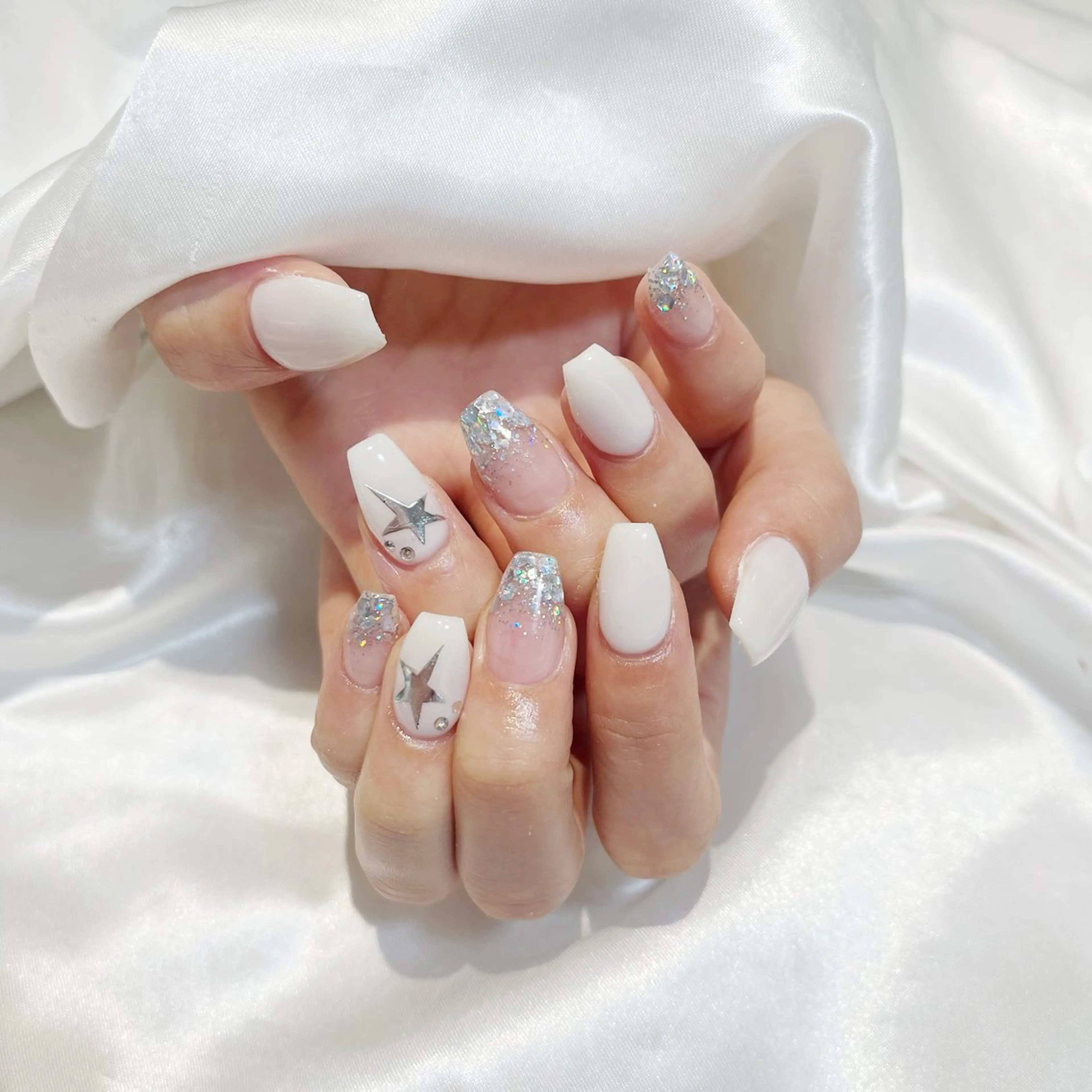 ネイル WISTERIA aisaのネイルデザイン