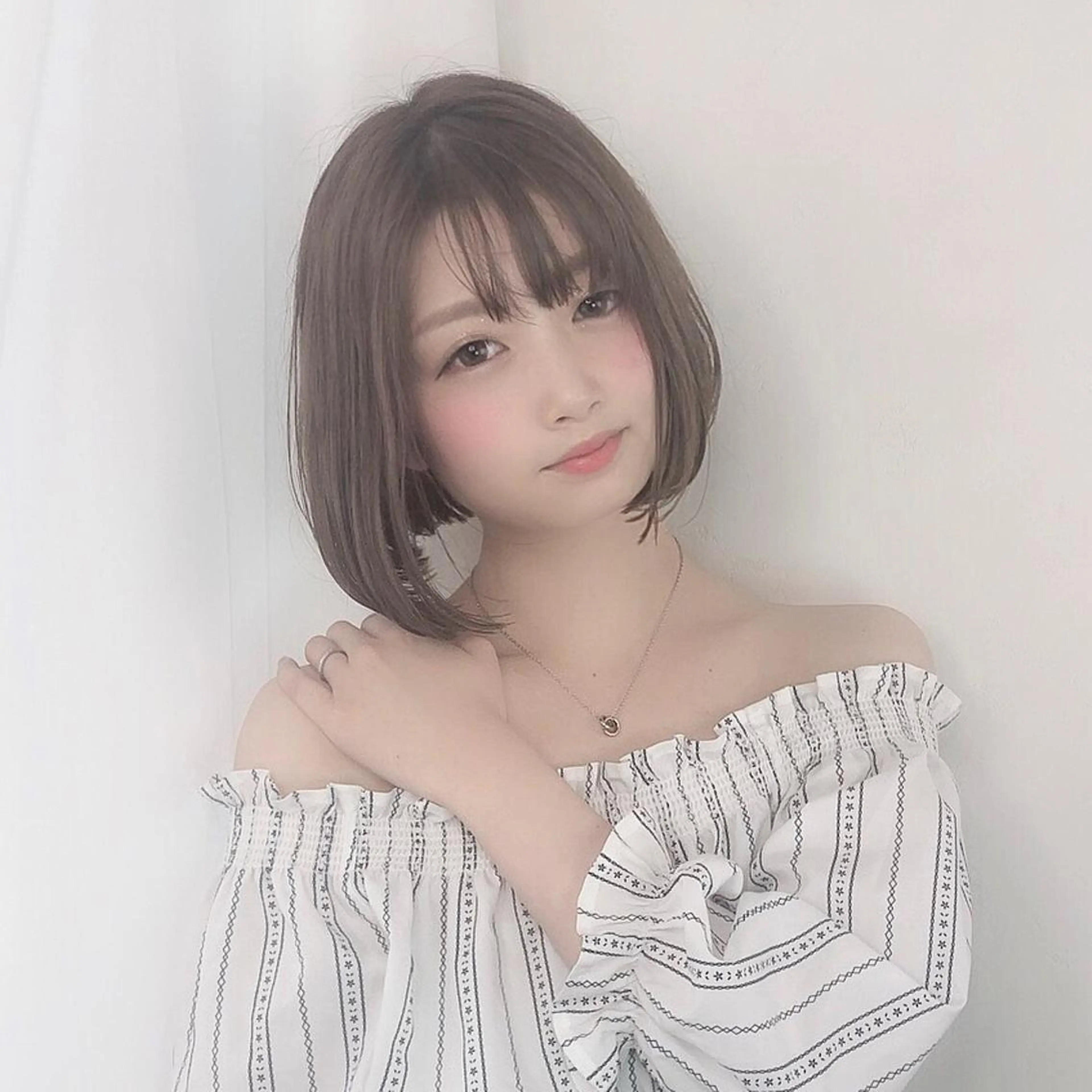 ショート カラー ベージュカラー ブリーチ TOWA 野村　コウダイのヘアスタイル