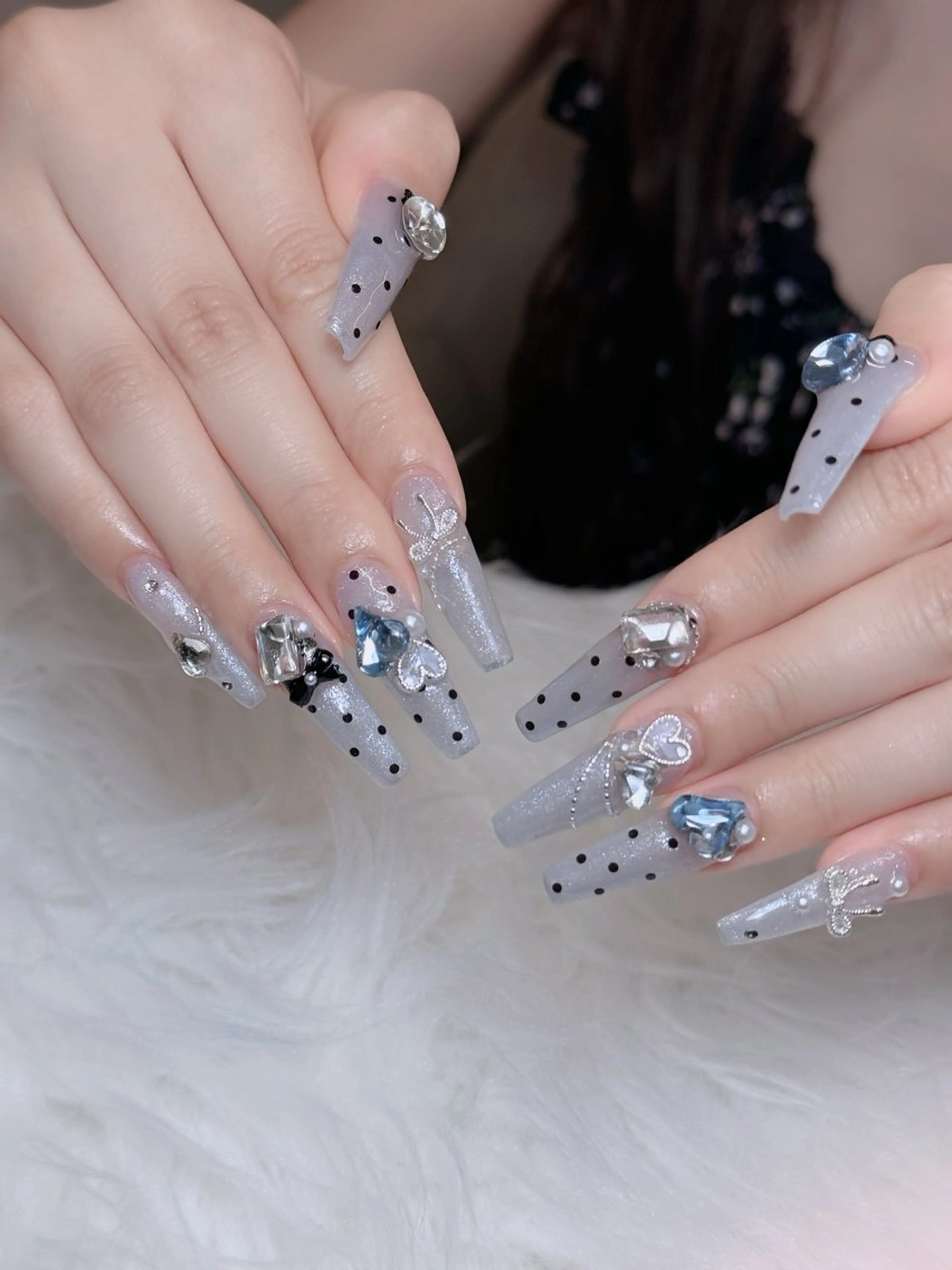 ネイル オーロラネイル チークネイル フットネイル フレンチネイル 韓国ネイル ハンドネイル Lumi Nail 新大久保3‘のネイルデザイン