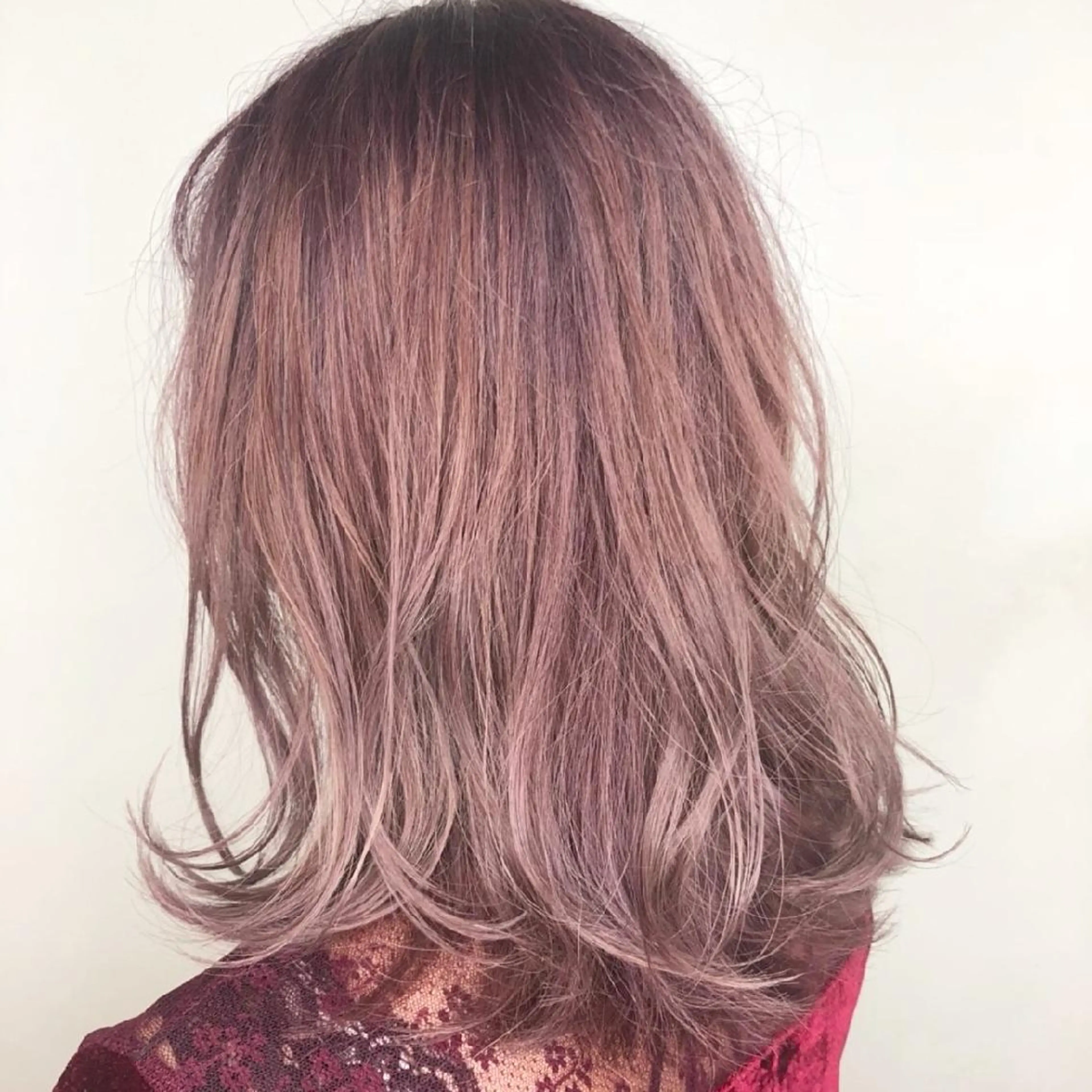 ミディアム カラー ブリーチ ピンクカラー 竹内啓太 ボブのヘアスタイル