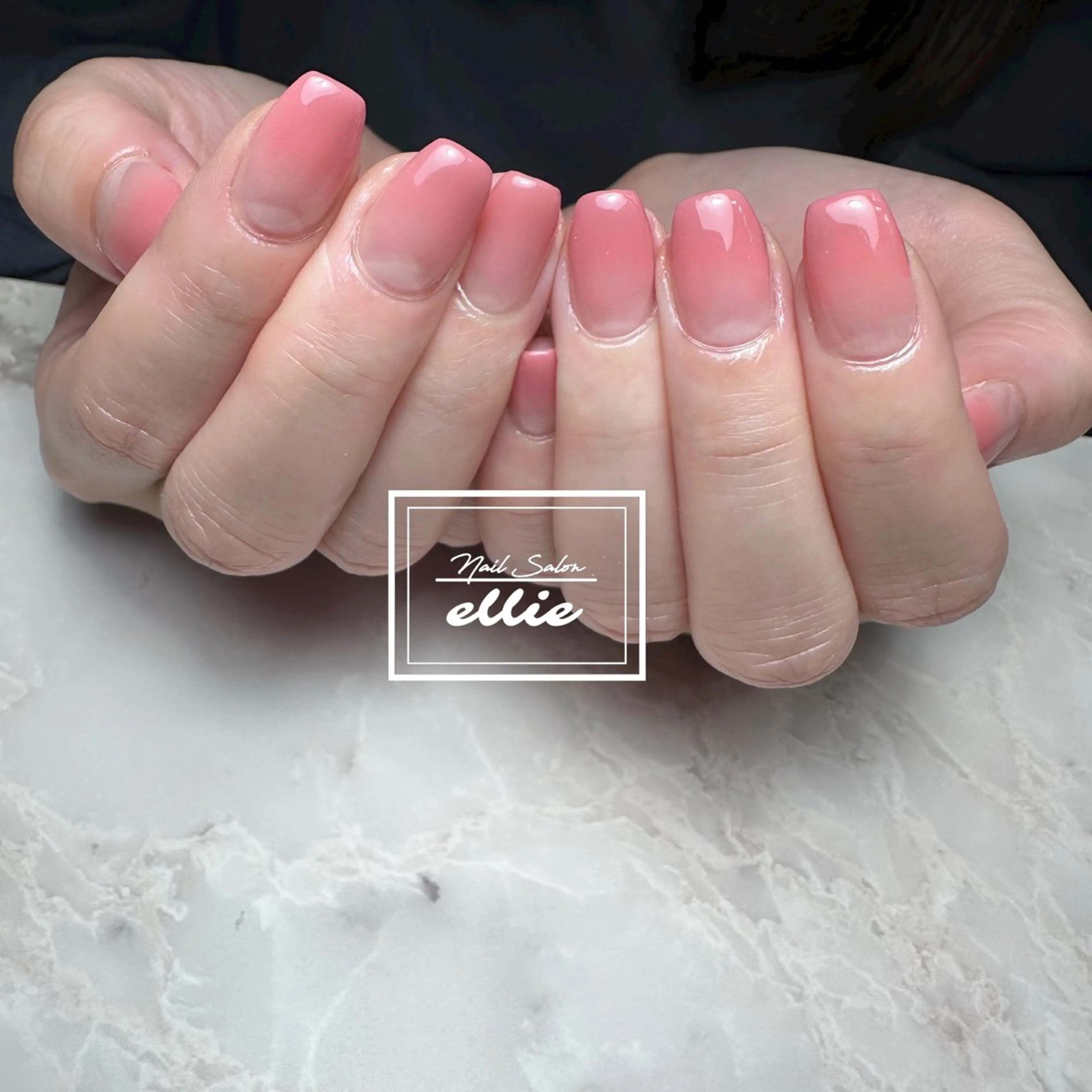 【オフなし】カラーグラデーションネイル【ベースカラーなし】の写真