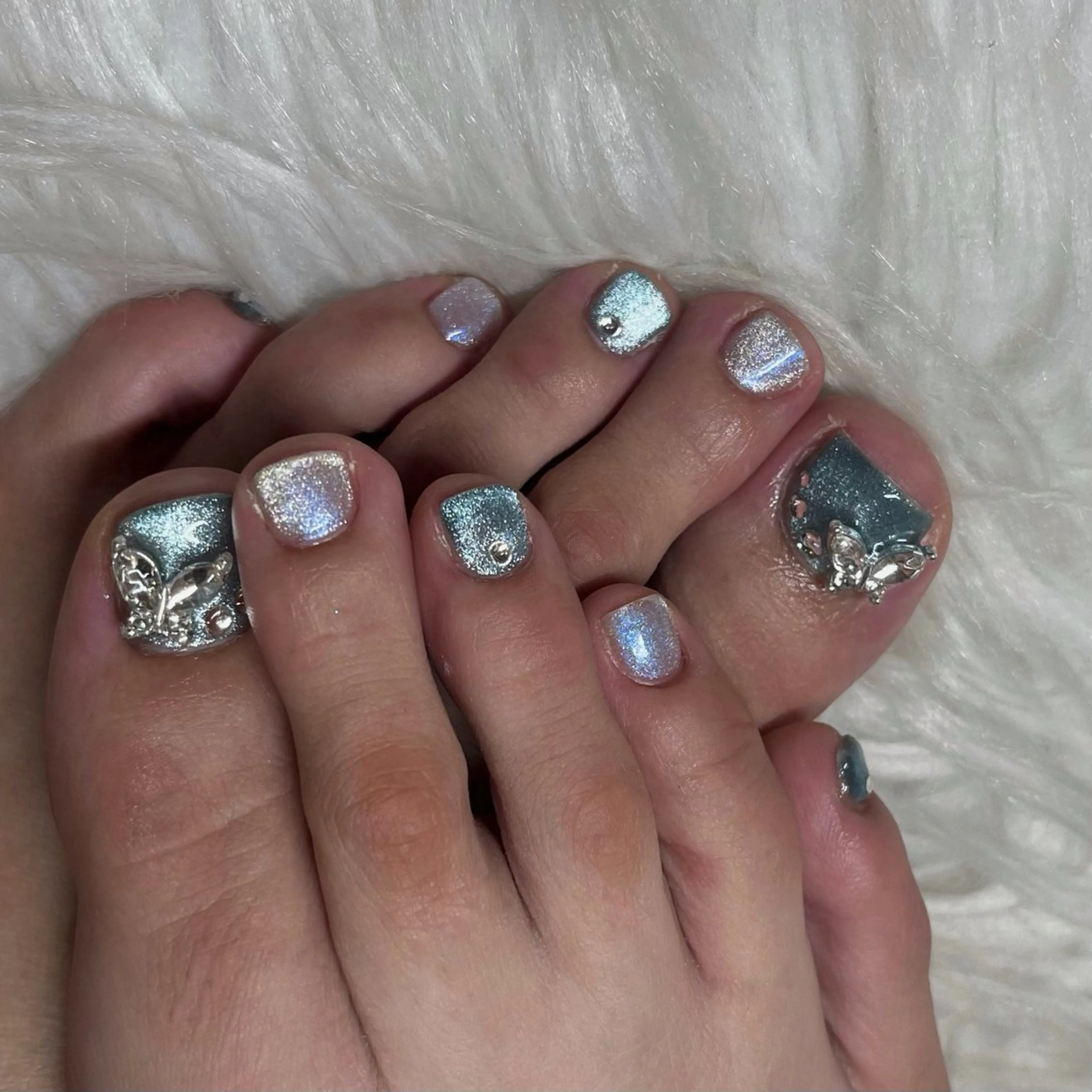 ネイル マグネットネイル BEAUTY LINE 藤沢店所属・Ayami 🐆🖤のネイルデザイン