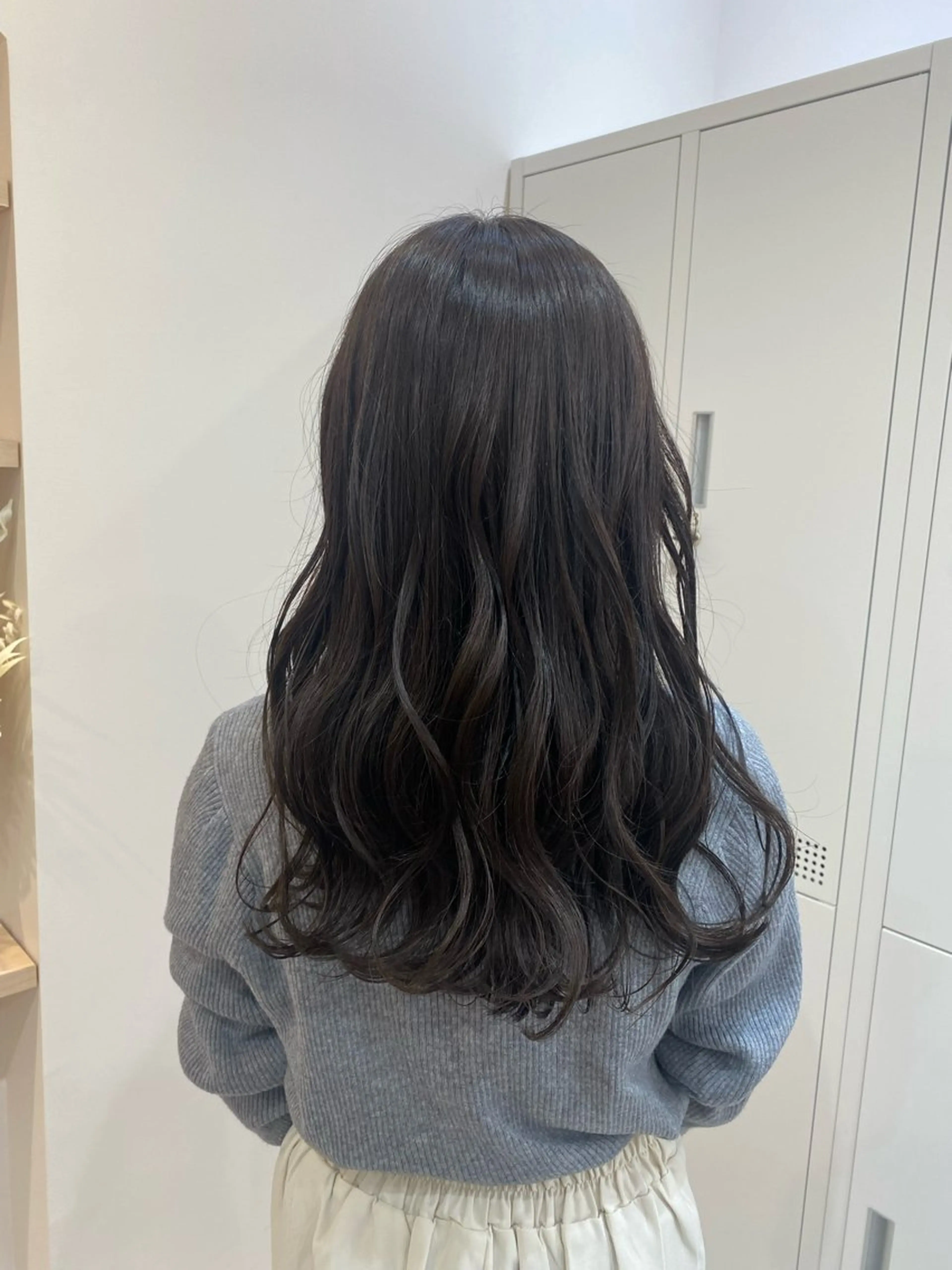 セミロング カラー REINA ISHIDOのヘアスタイル