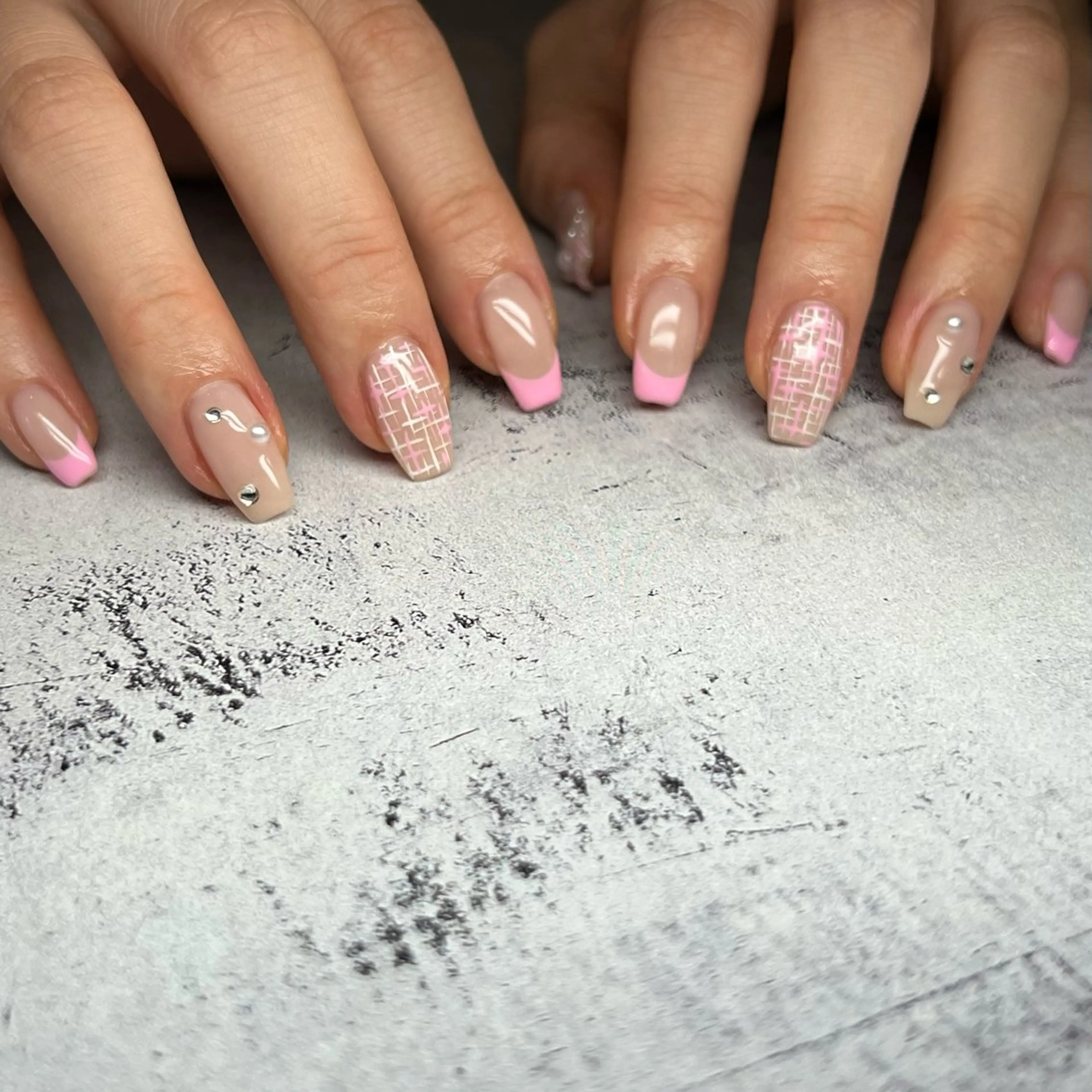 ネイル ツイードネイル ハンドネイル 𝐫𝐚𝐢 𝐧𝐚𝐢𝐥の眉毛・アイブロウイメージ