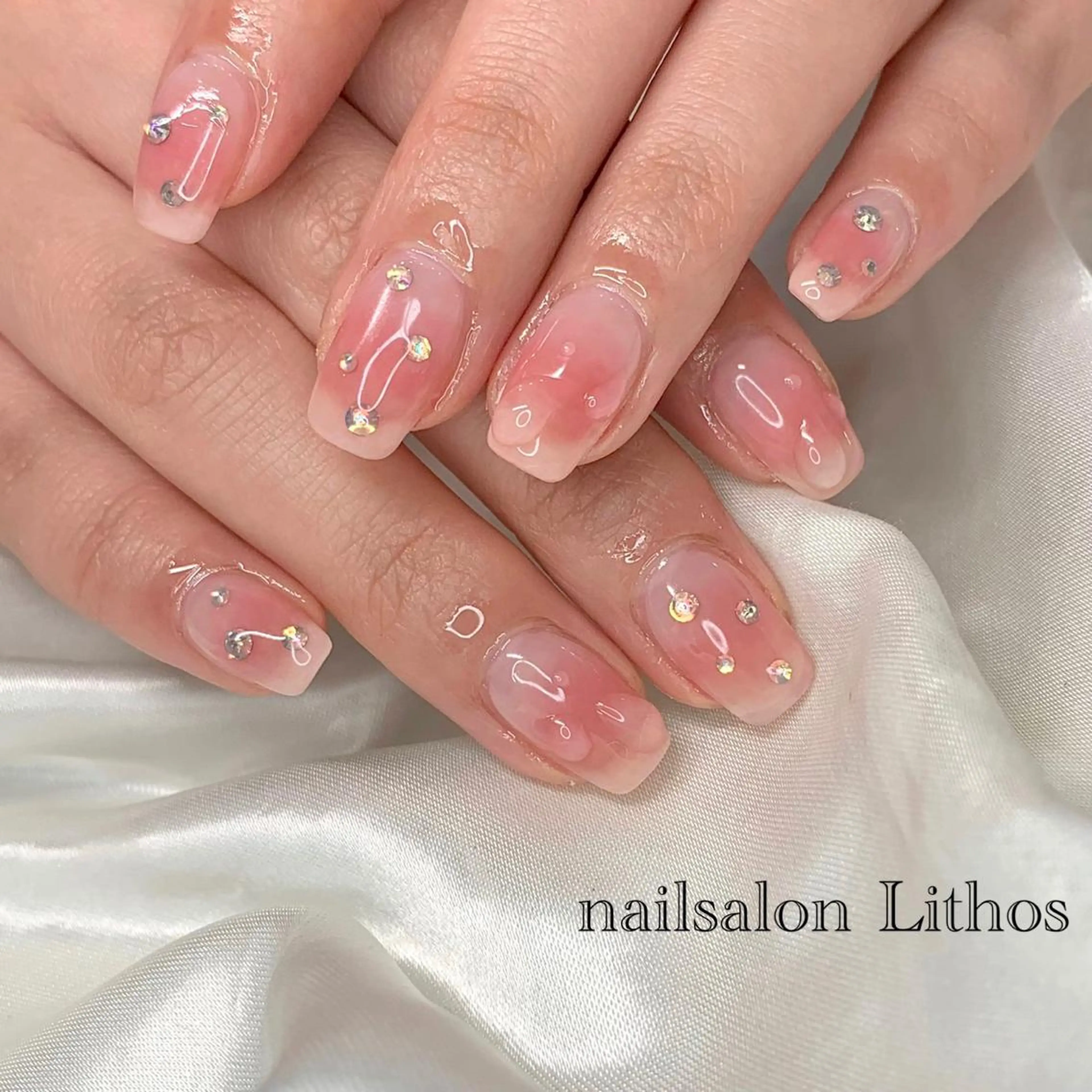 ネイル チークネイル ハンドネイル nailsalon Lithos所属・nailsalon Recontreのネイルデザイン