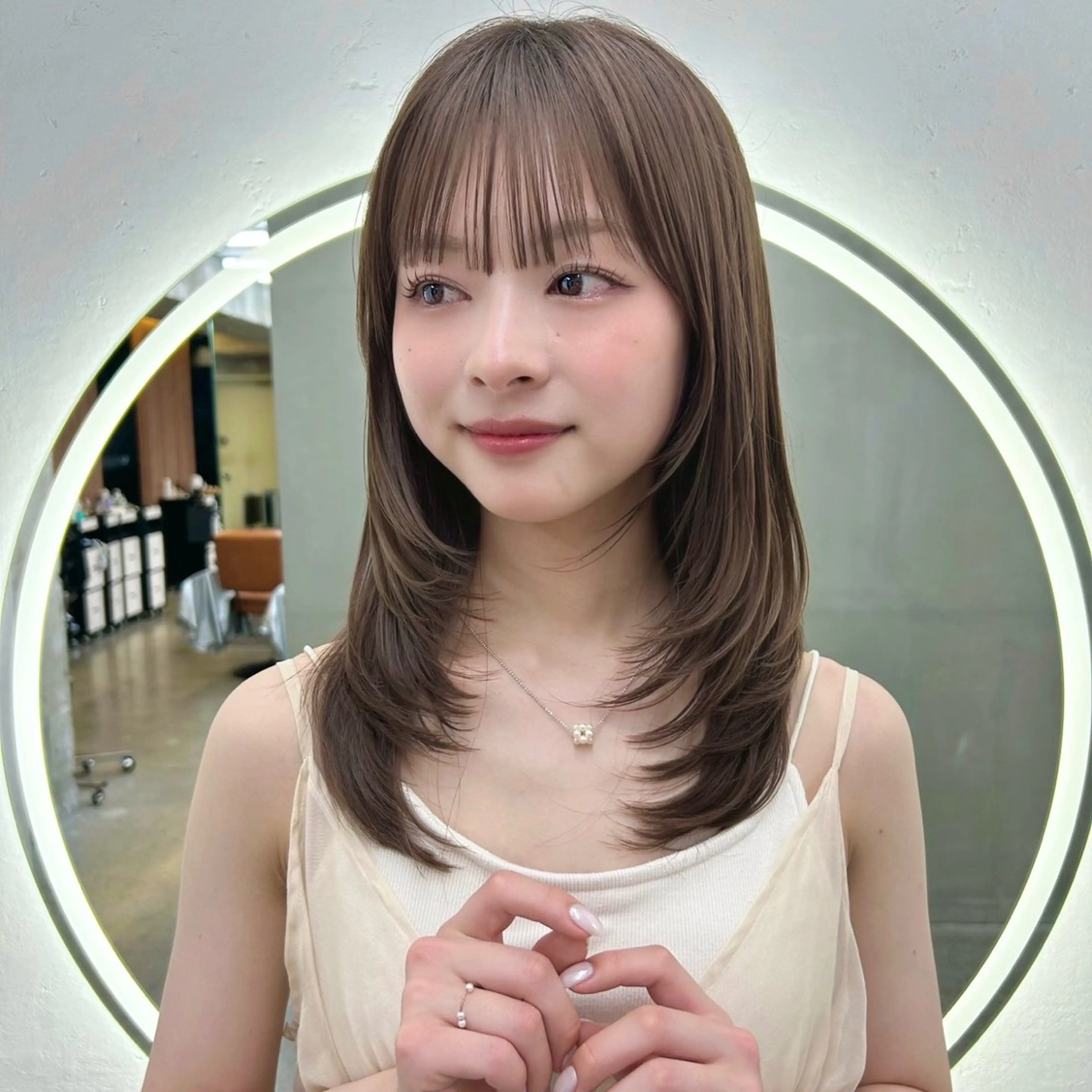 セミロング 🌸透明感/レイヤー / 栗林 彩🌸のヘアスタイル