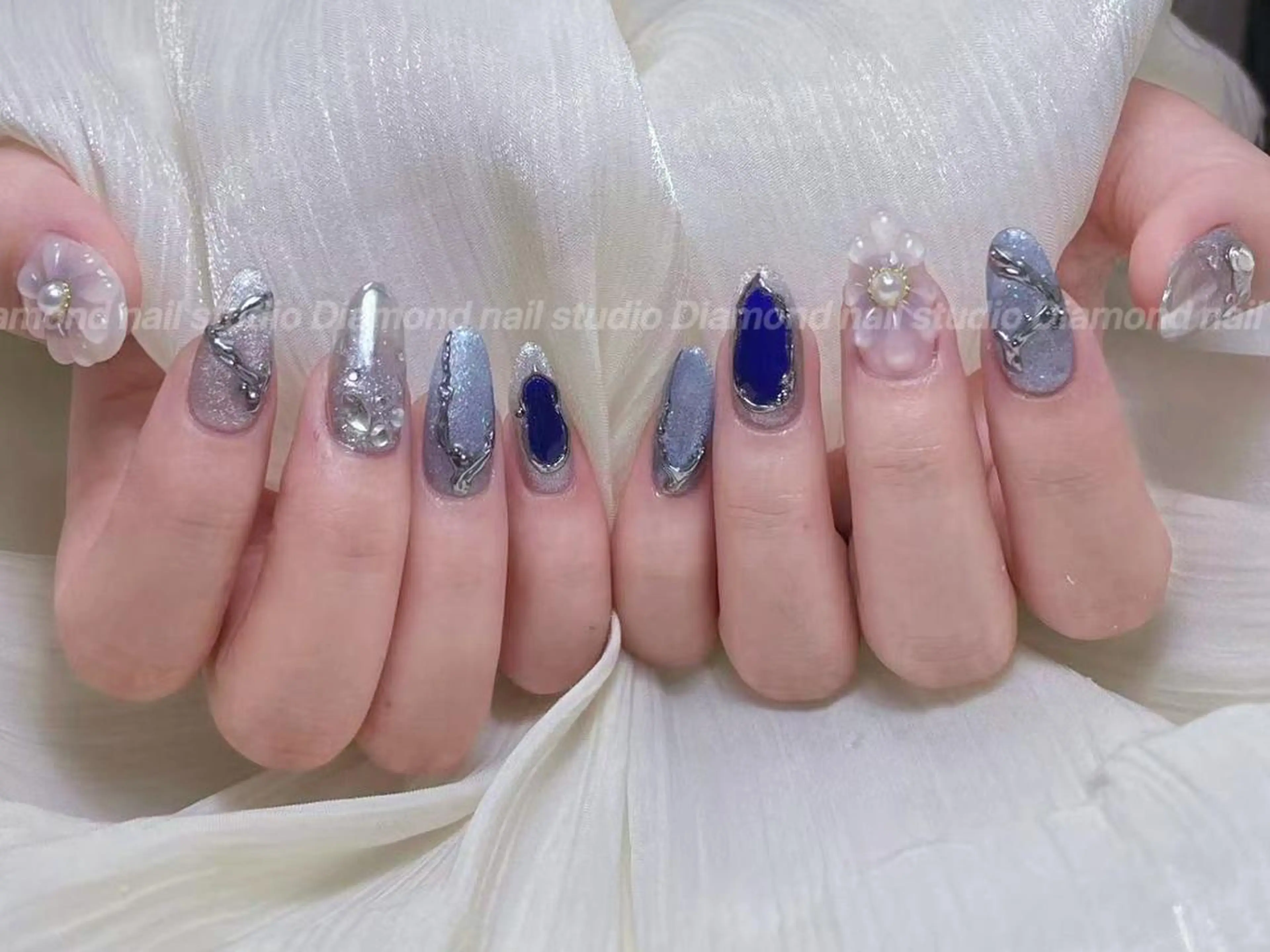 ネイル アートネイル オーロラネイル ガーリー キラキラネイル 韓国ネイル ハンドネイル DIAMOND Nail🍒のネイルデザイン