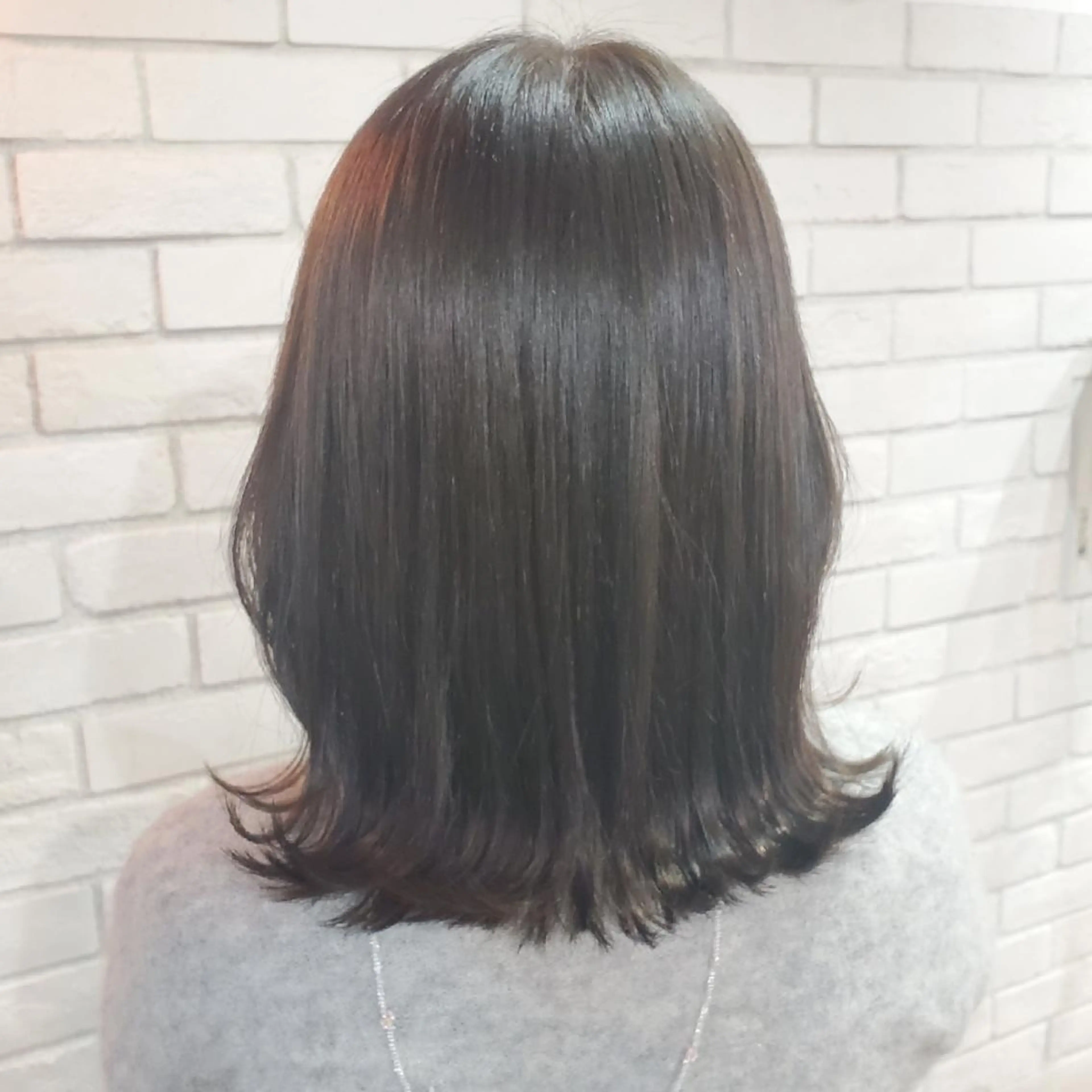 ミディアム カラー ブリーチ ブラウンカラー 透明感カラー ブリーチなしカラー オリーブブラウン ヘアカラー トリートメント パーソナルカラー 診断🍀マリンのヘアスタイル