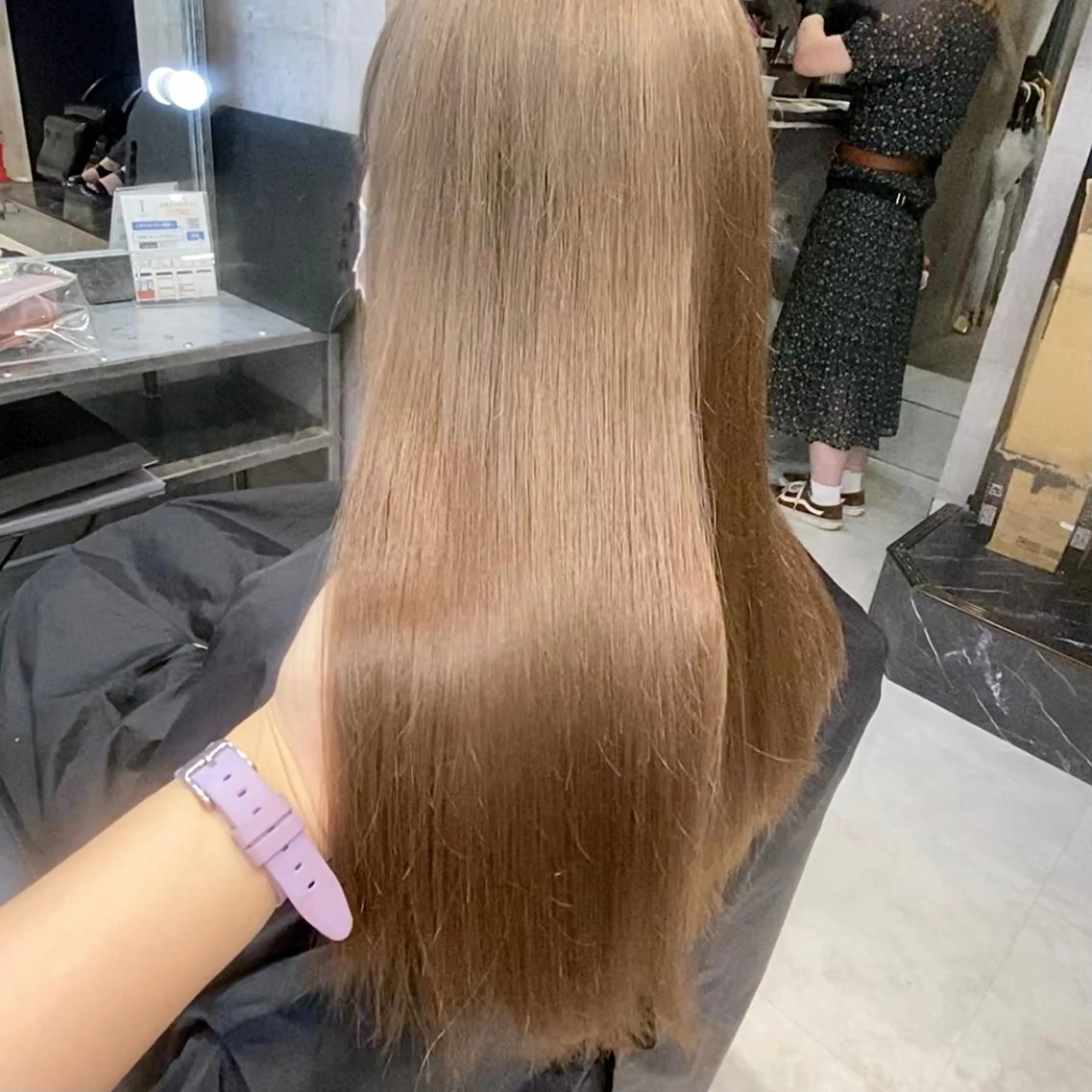 セミロング カラー ヘアアレンジ メンズ キッズ ヘアカラー トリートメント ヘアセット お悩み解決美容師 💐AMIのヘアスタイル