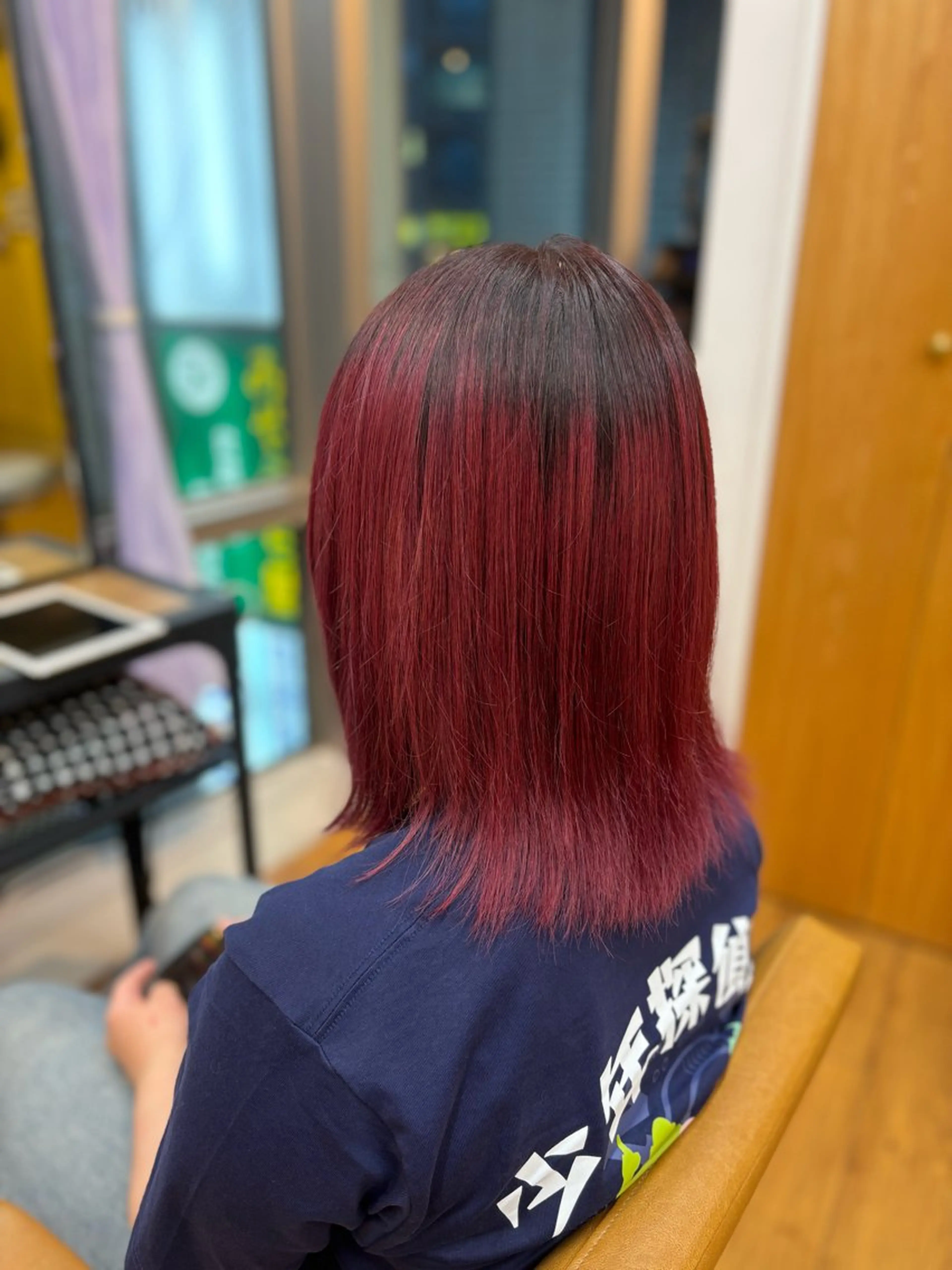 ミディアム カラー ブリーチ レッドカラー カネコ ナナミのヘアスタイル