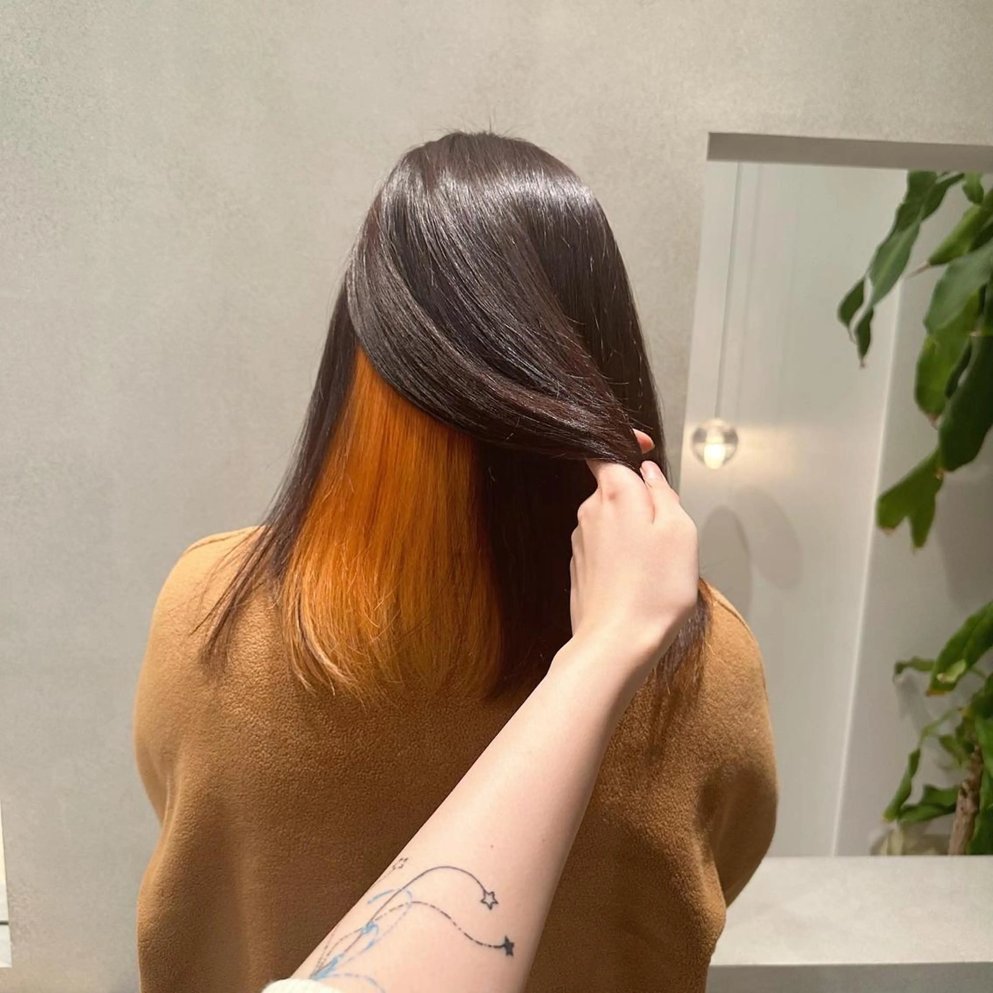 ミディアム カラー octo所属・梅澤 杏菜のヘアスタイル